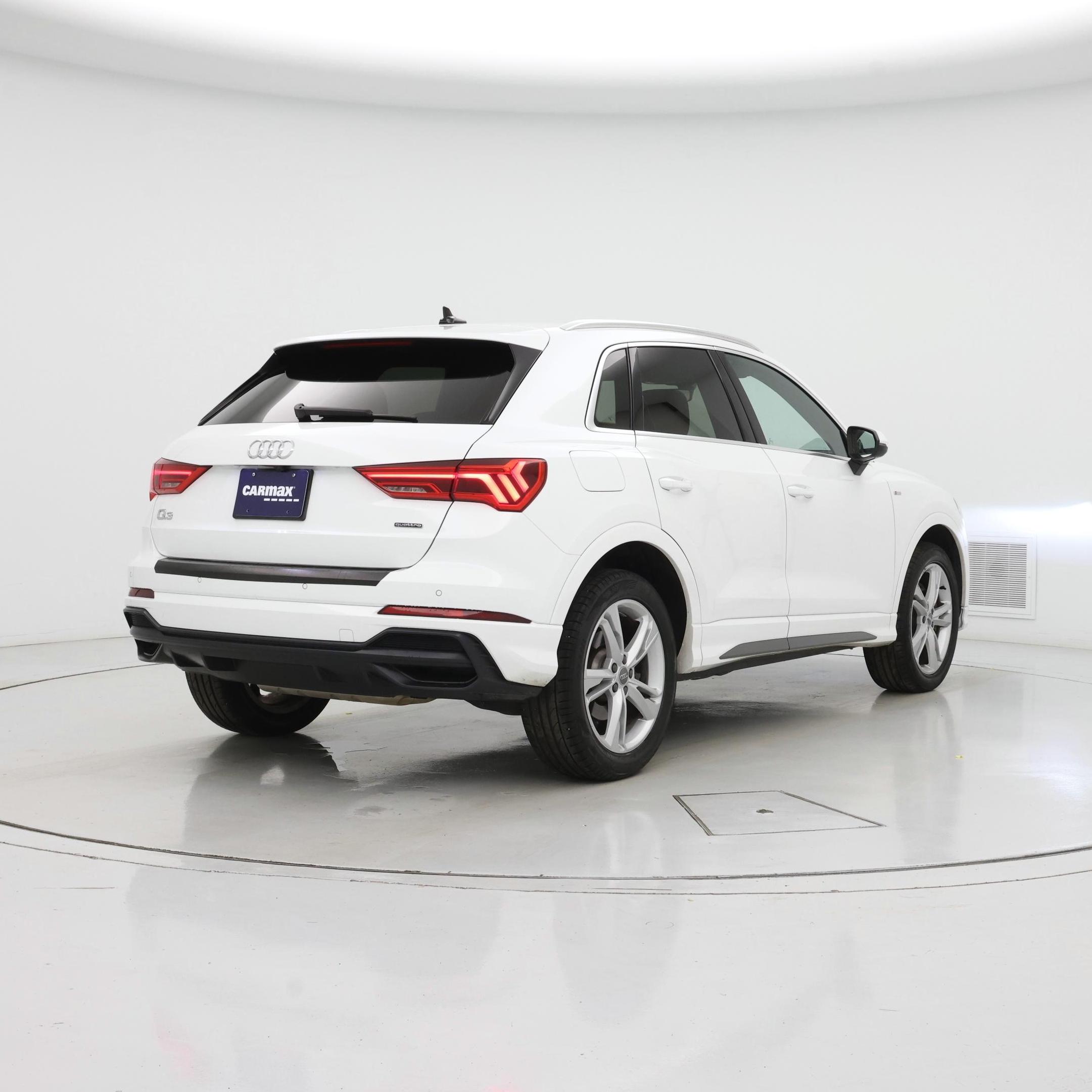 Thumbnail: 2020 Audi Q3 - 8