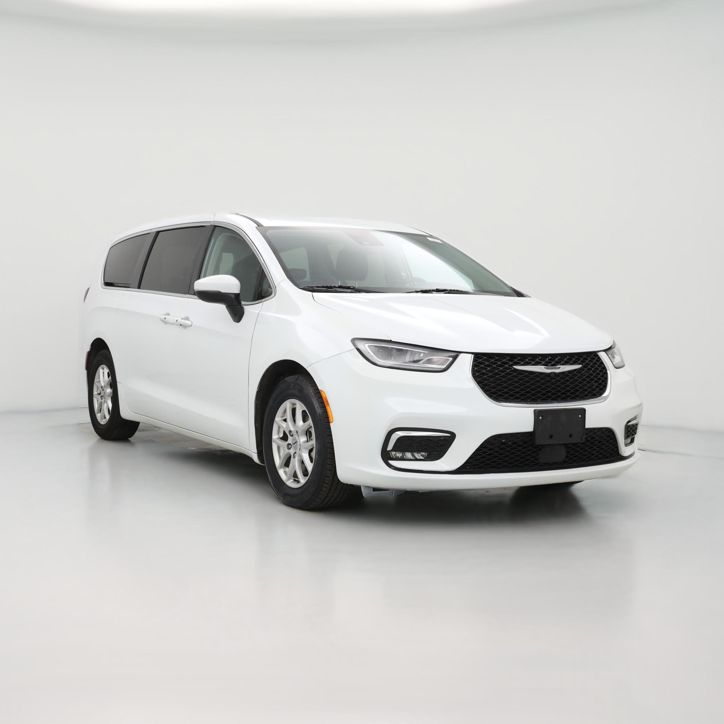 Thumbnail: 2023 Chrysler Pacifica - 1
