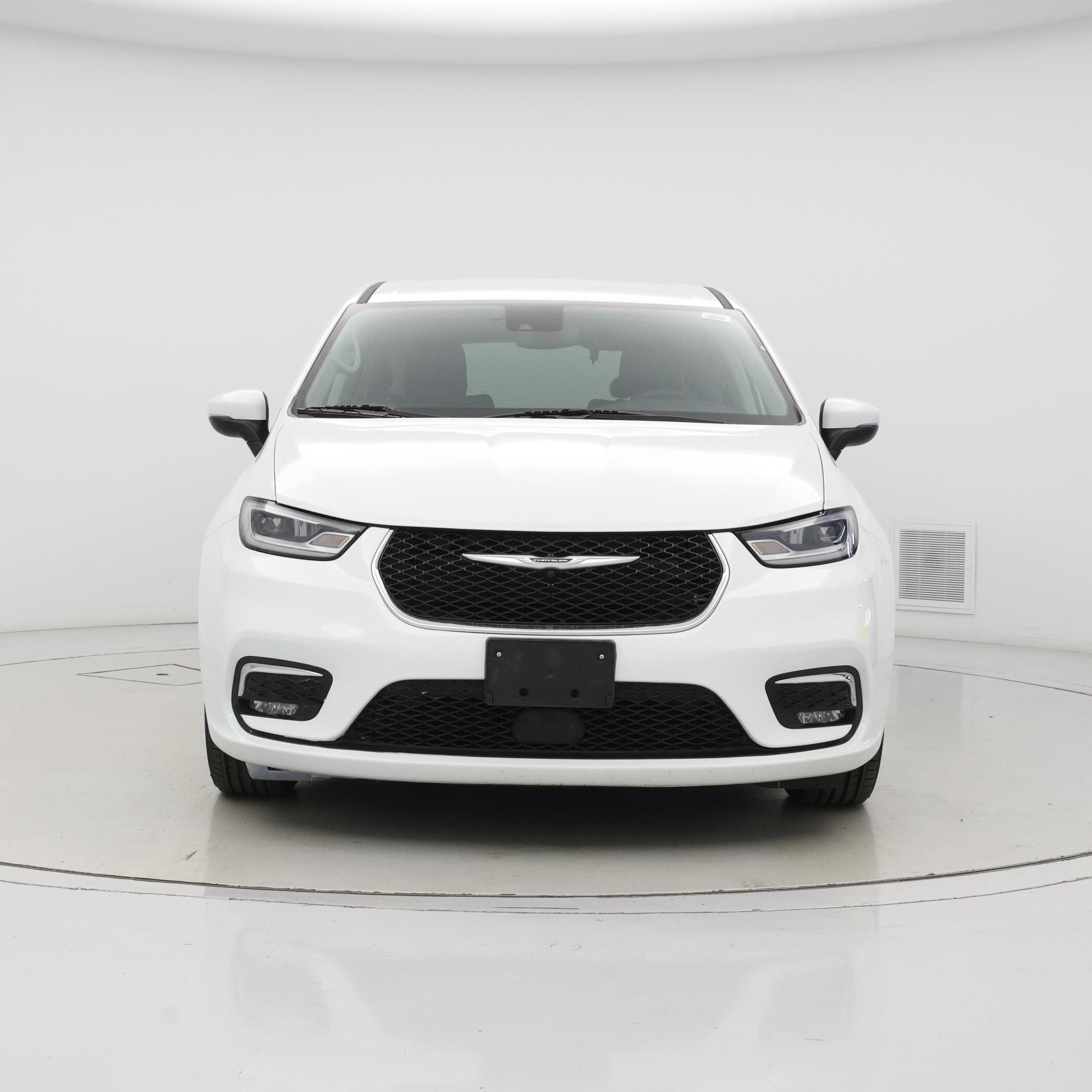 Thumbnail: 2023 Chrysler Pacifica - 5