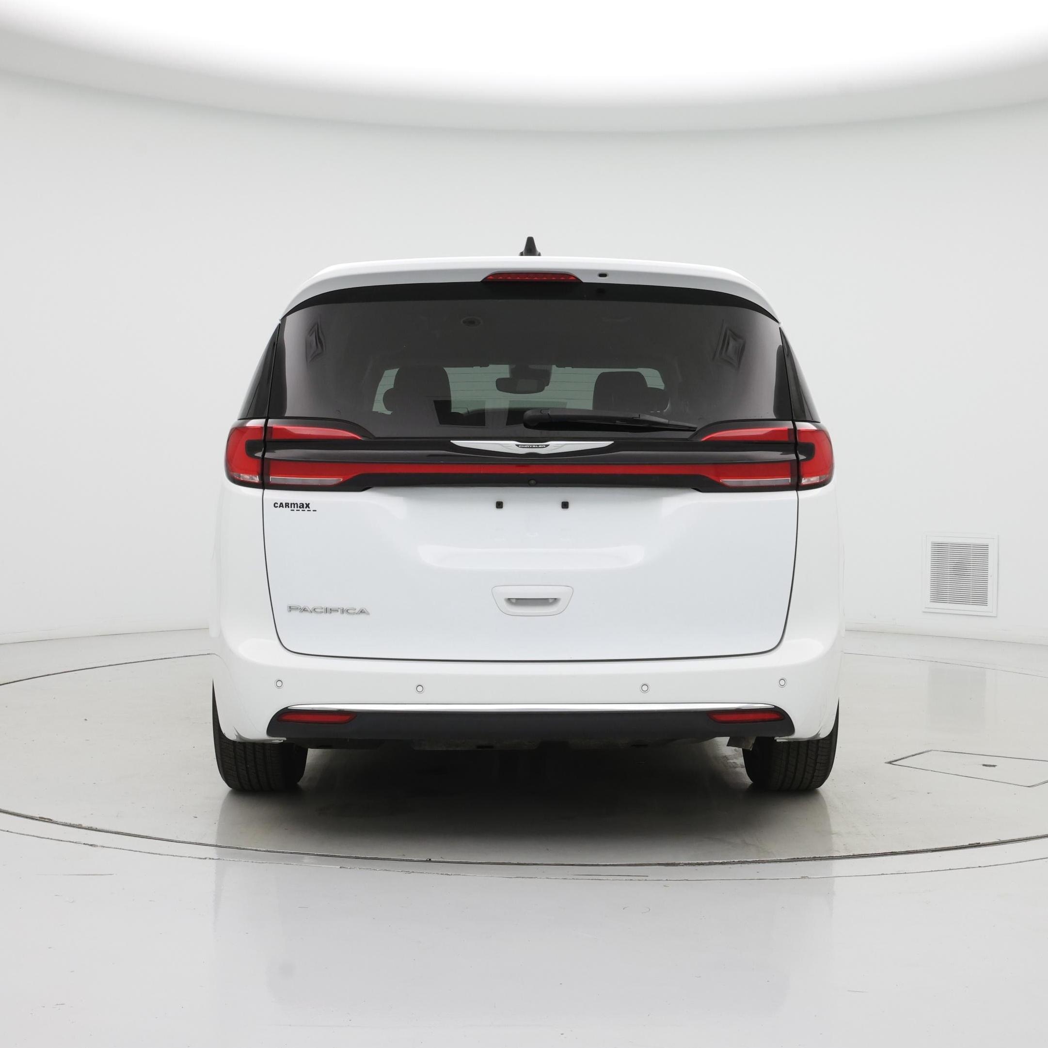 Thumbnail: 2023 Chrysler Pacifica - 6