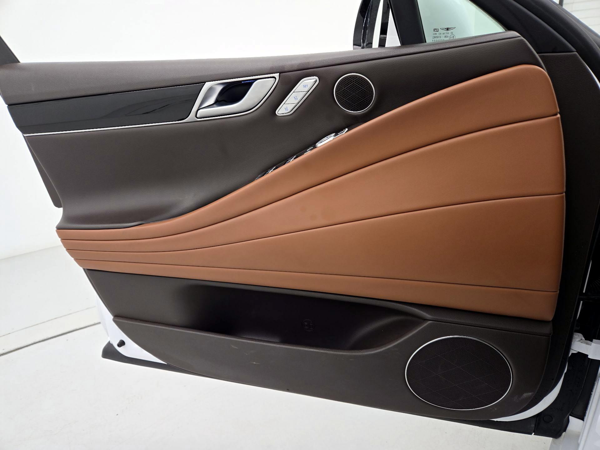 Thumbnail: 2023 Genesis G80 - 12