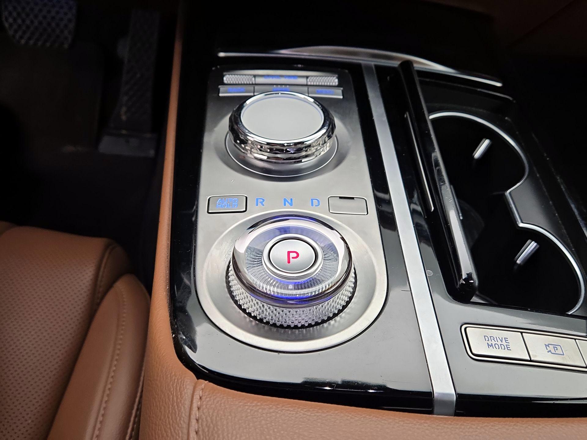 Thumbnail: 2023 Genesis G80 - 18