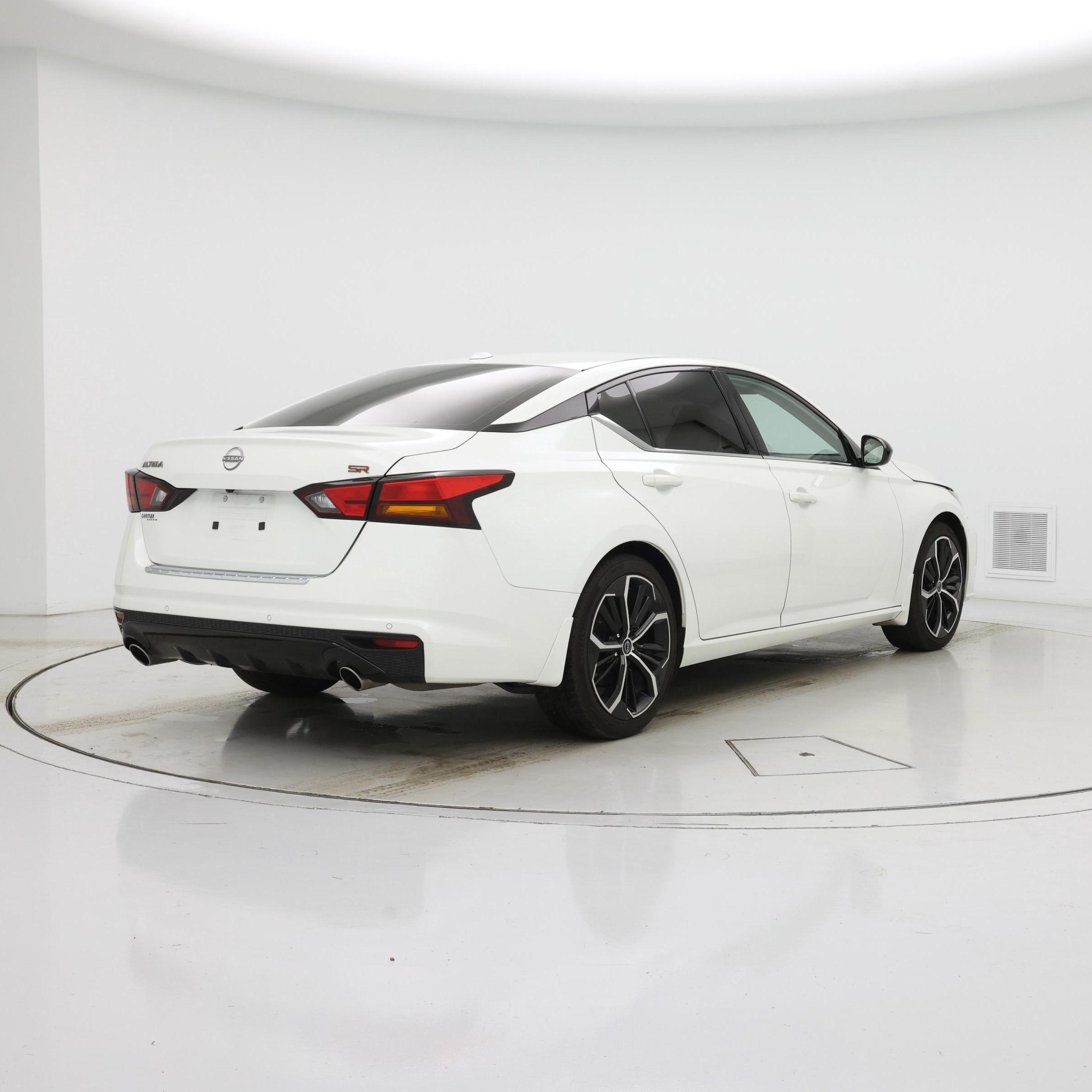 Thumbnail: 2023 Nissan Altima - 8