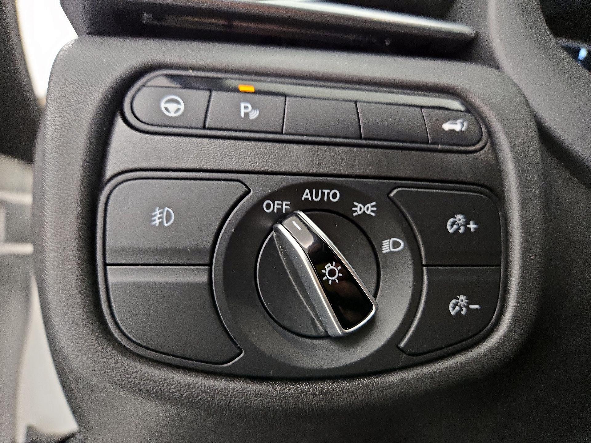 Thumbnail: 2022 INFINITI QX50 - 13