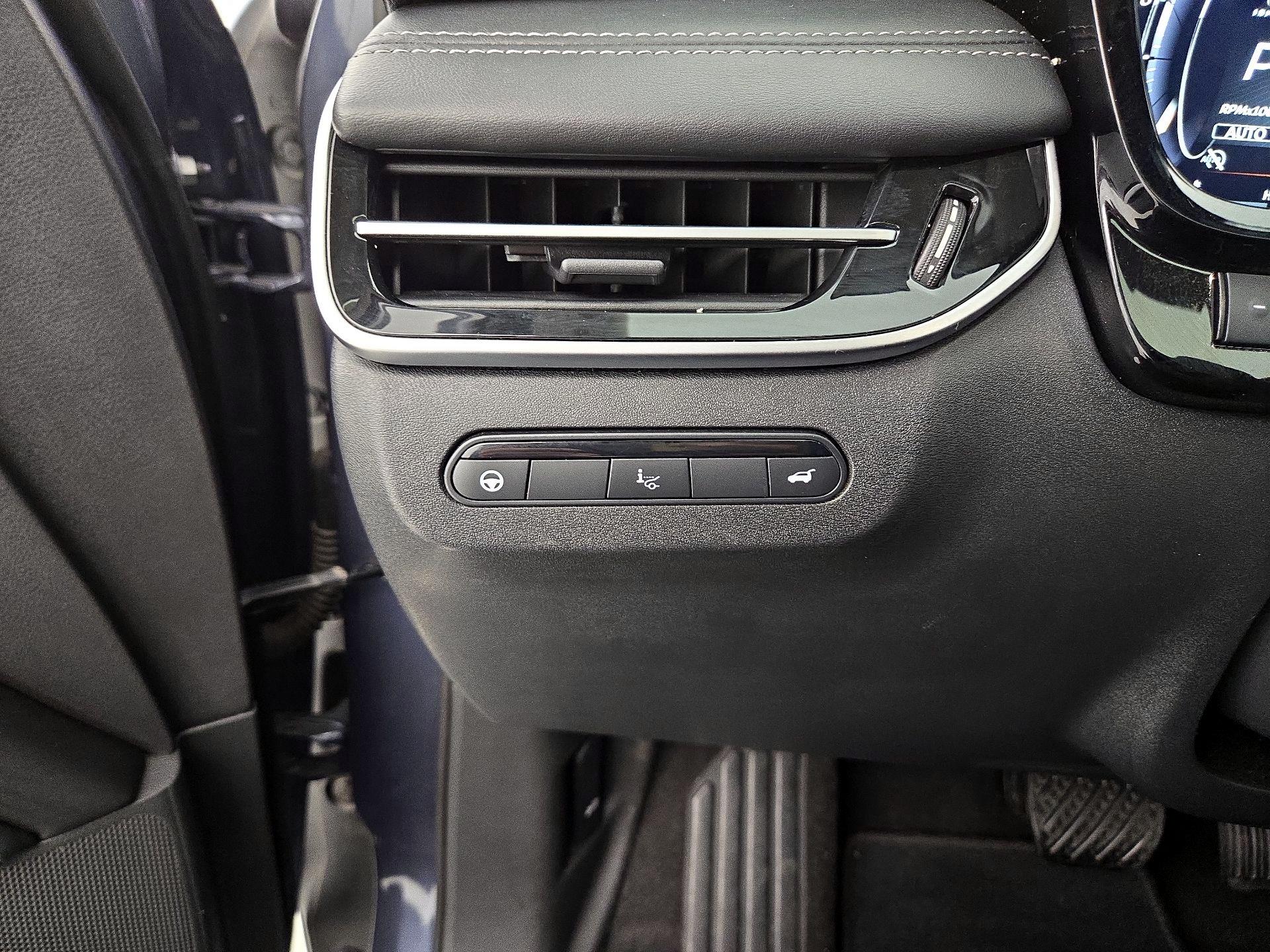 Thumbnail: 2023 INFINITI QX60 - 13