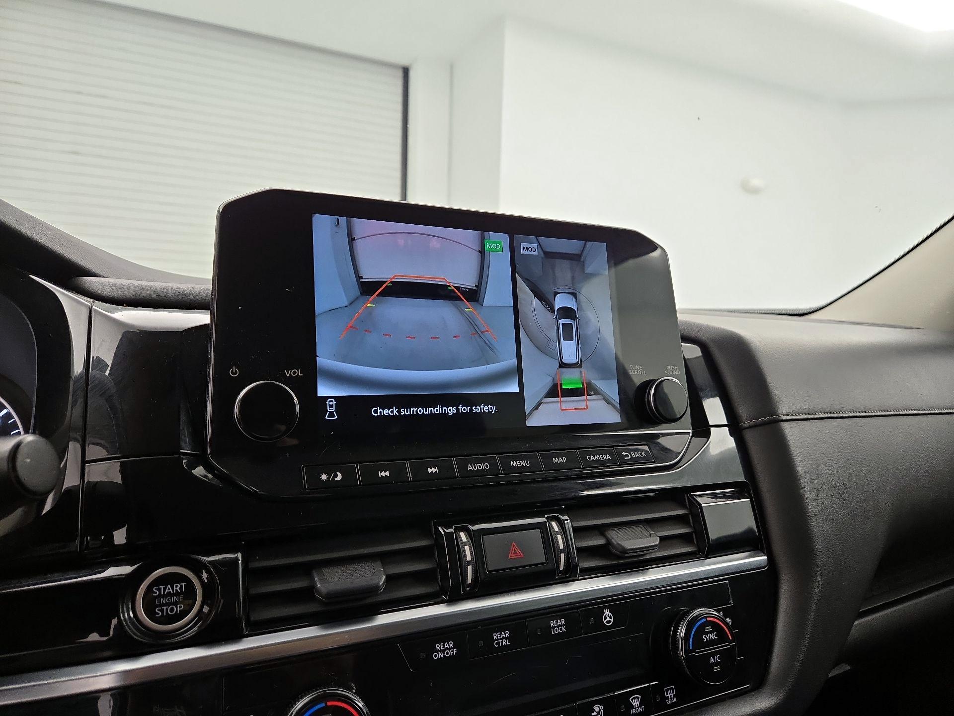 Thumbnail: 2023 Nissan Pathfinder - 15