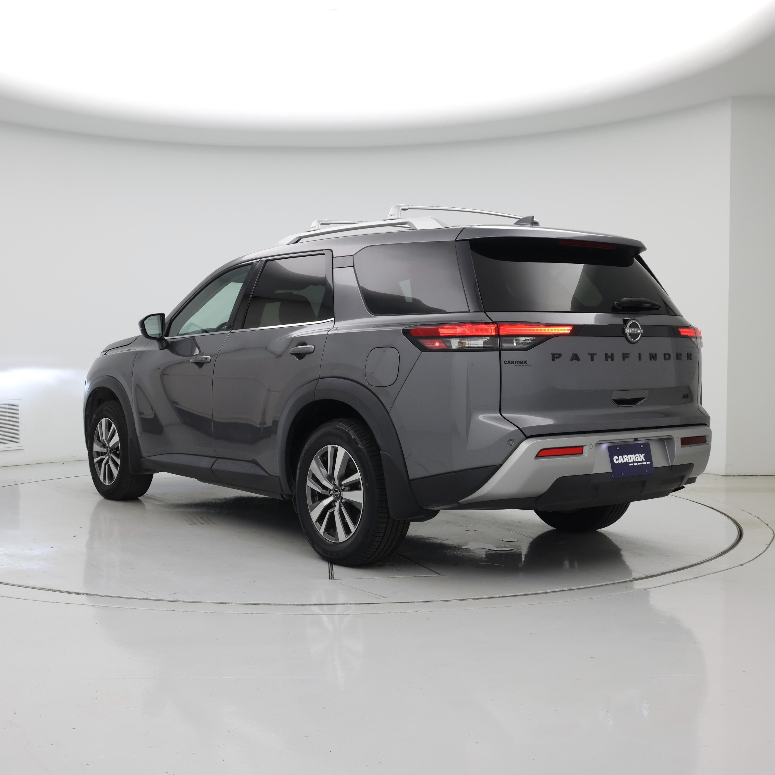 Thumbnail: 2023 Nissan Pathfinder - 2