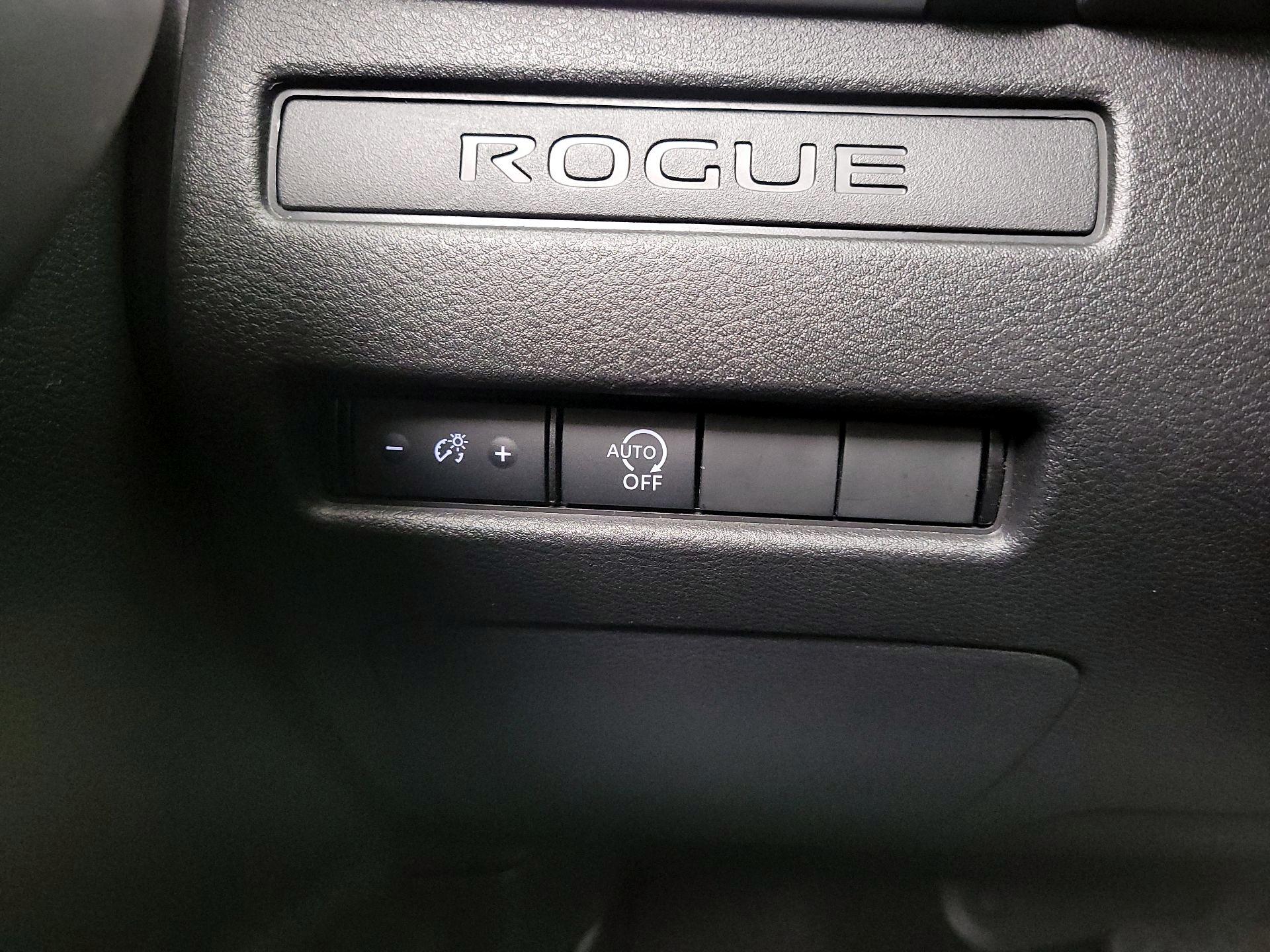 Thumbnail: 2023 Nissan Rogue - 13