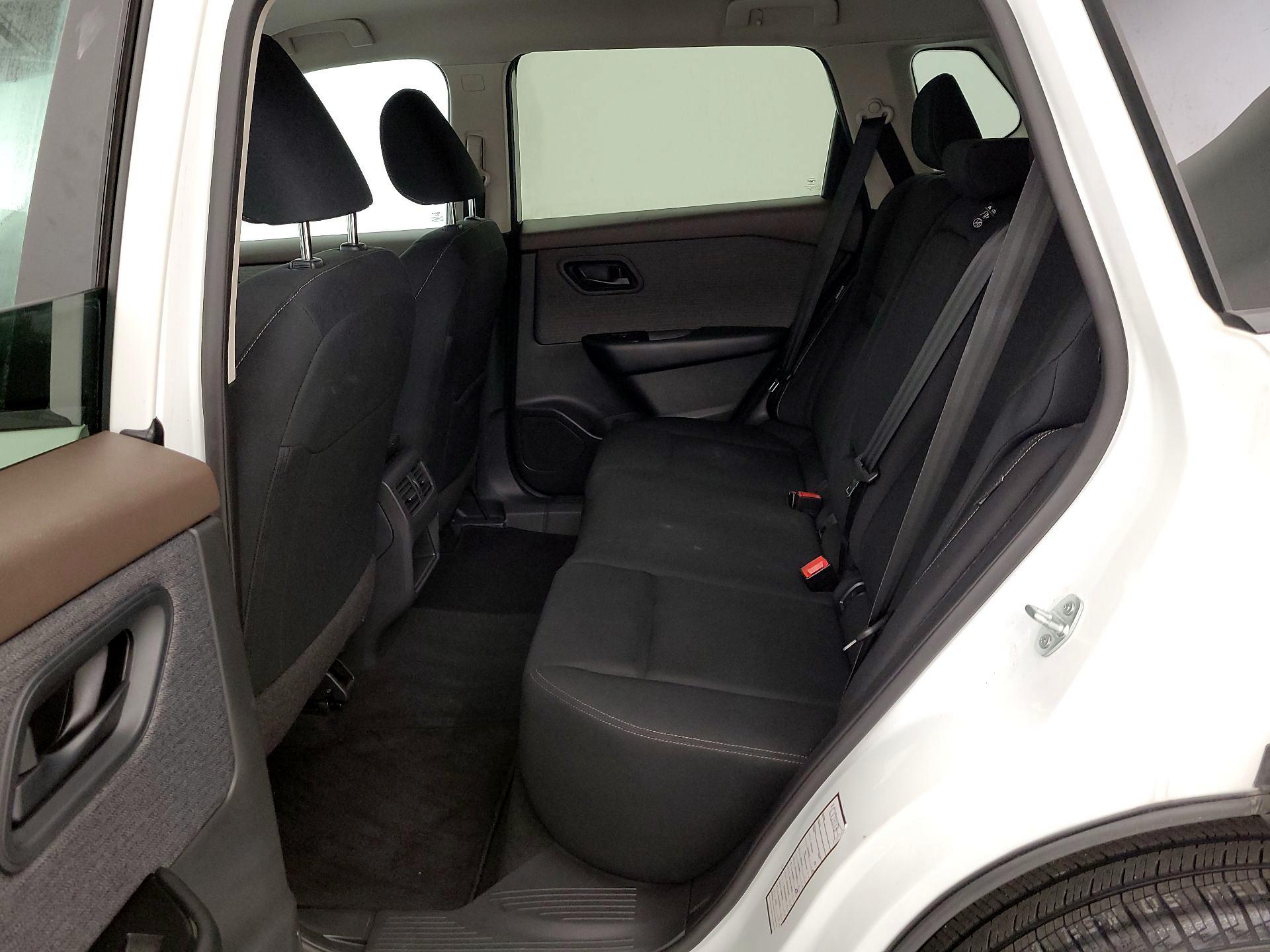 Thumbnail: 2023 Nissan Rogue - 19