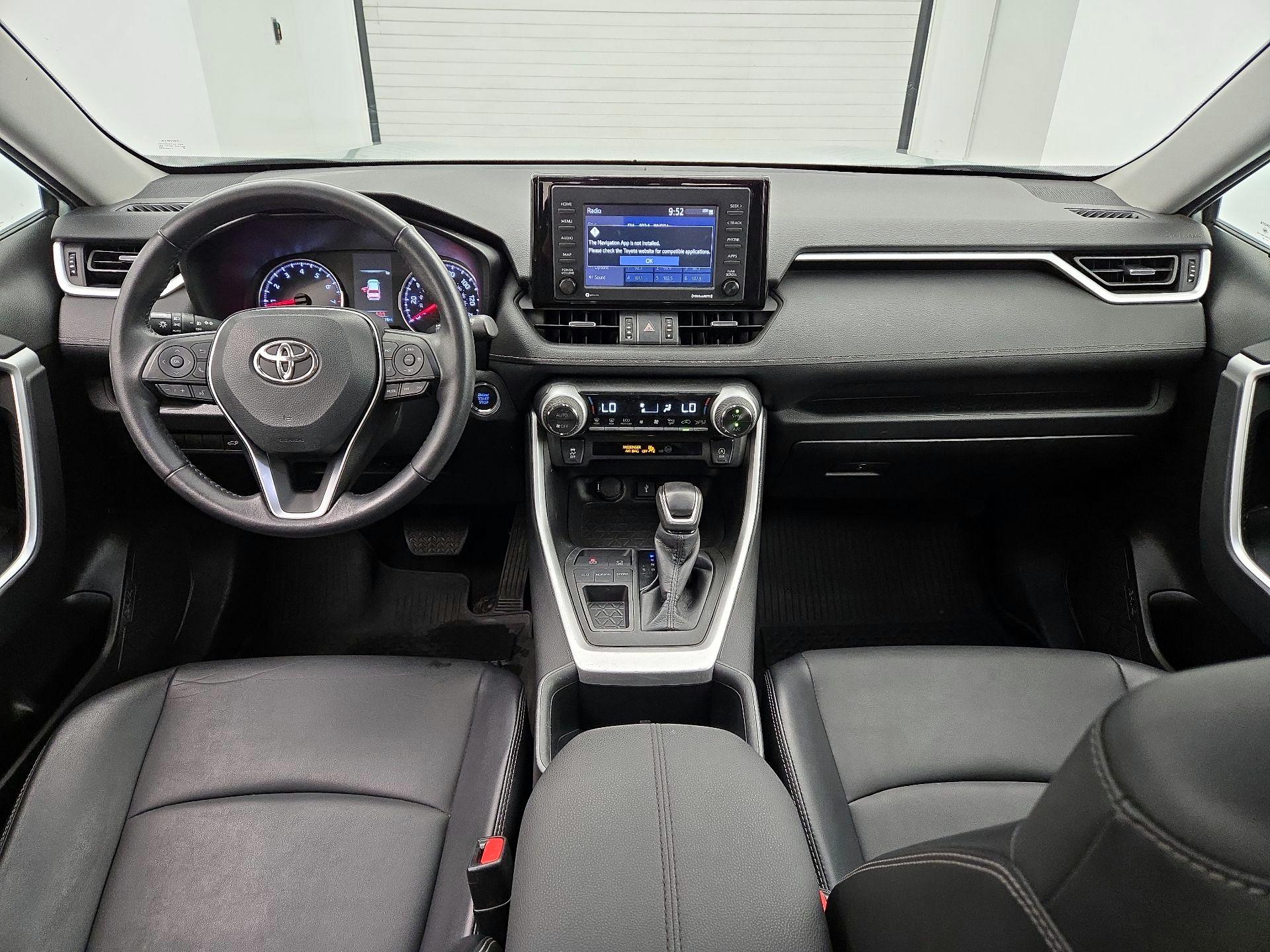 Thumbnail: 2022 Toyota RAV4 - 9