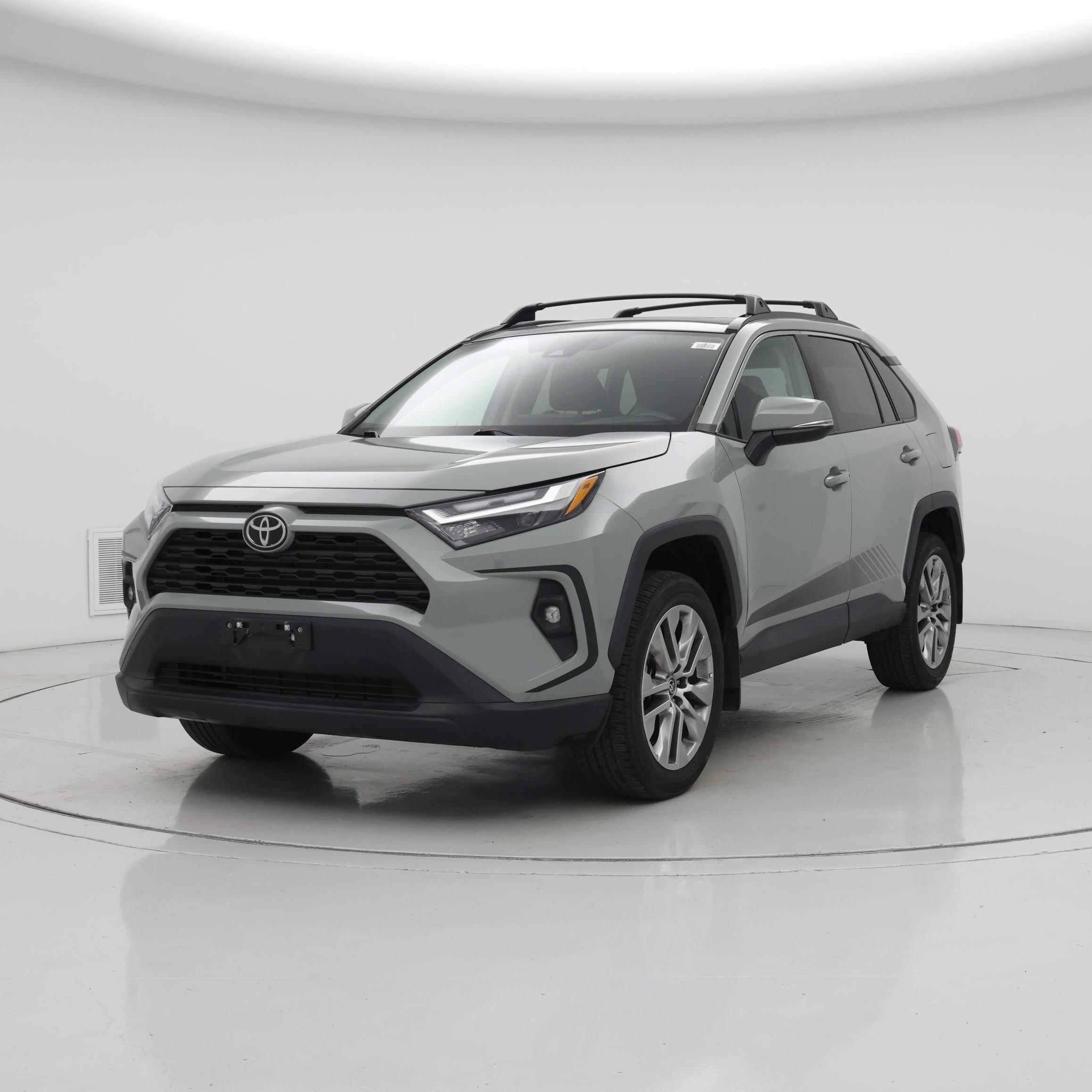 Thumbnail: 2022 Toyota RAV4 - 4