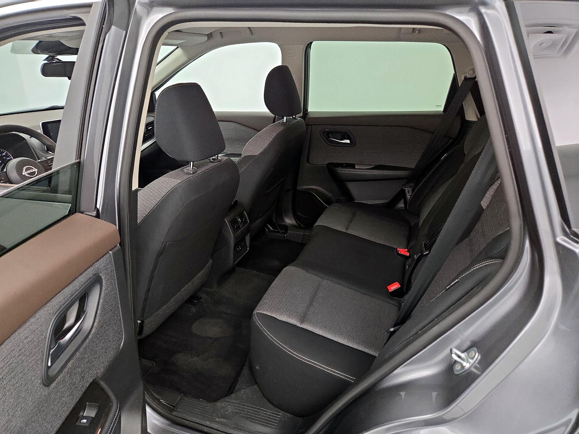 Thumbnail: 2023 Nissan Rogue - 19