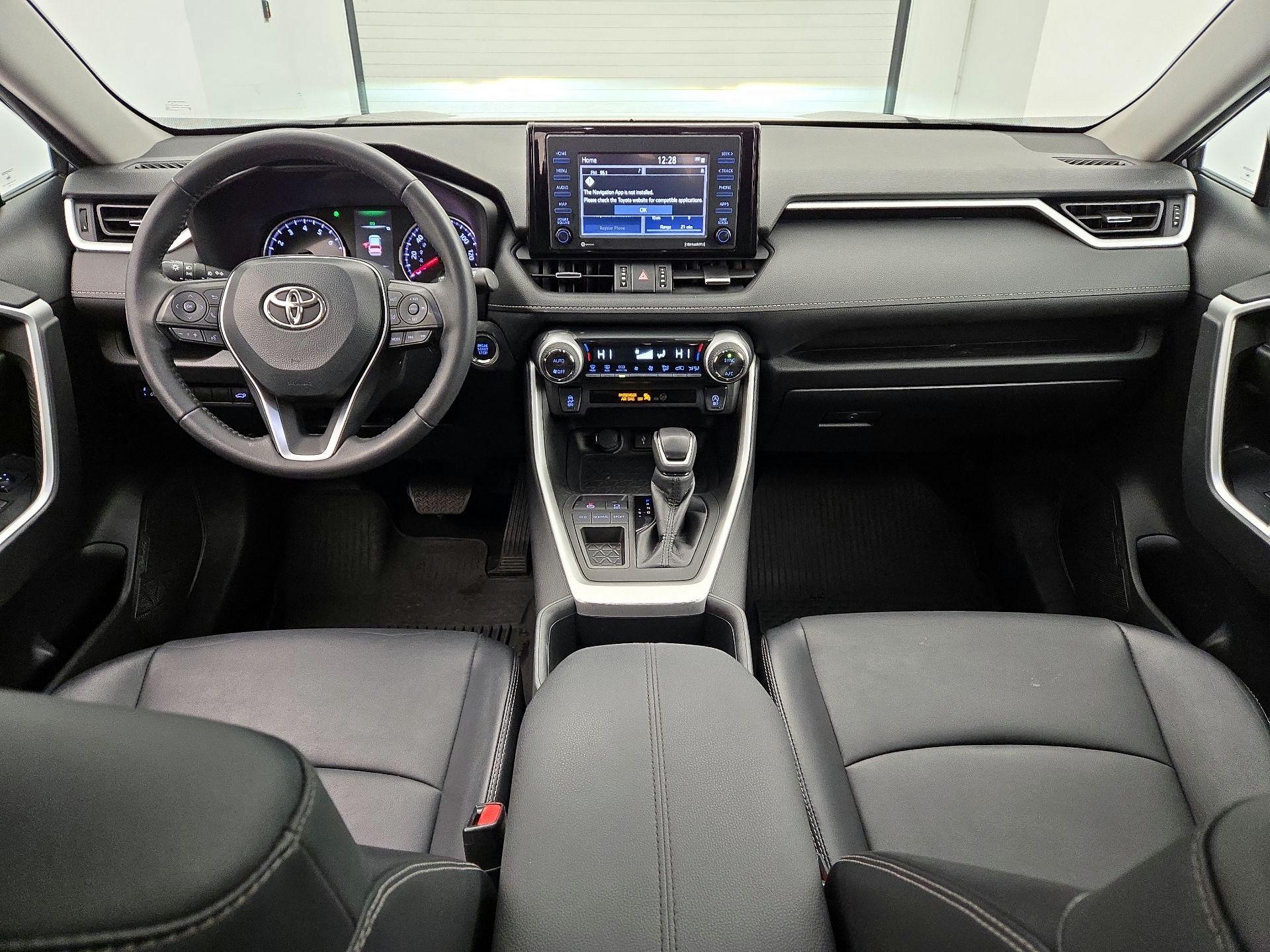 Thumbnail: 2022 Toyota RAV4 - 9