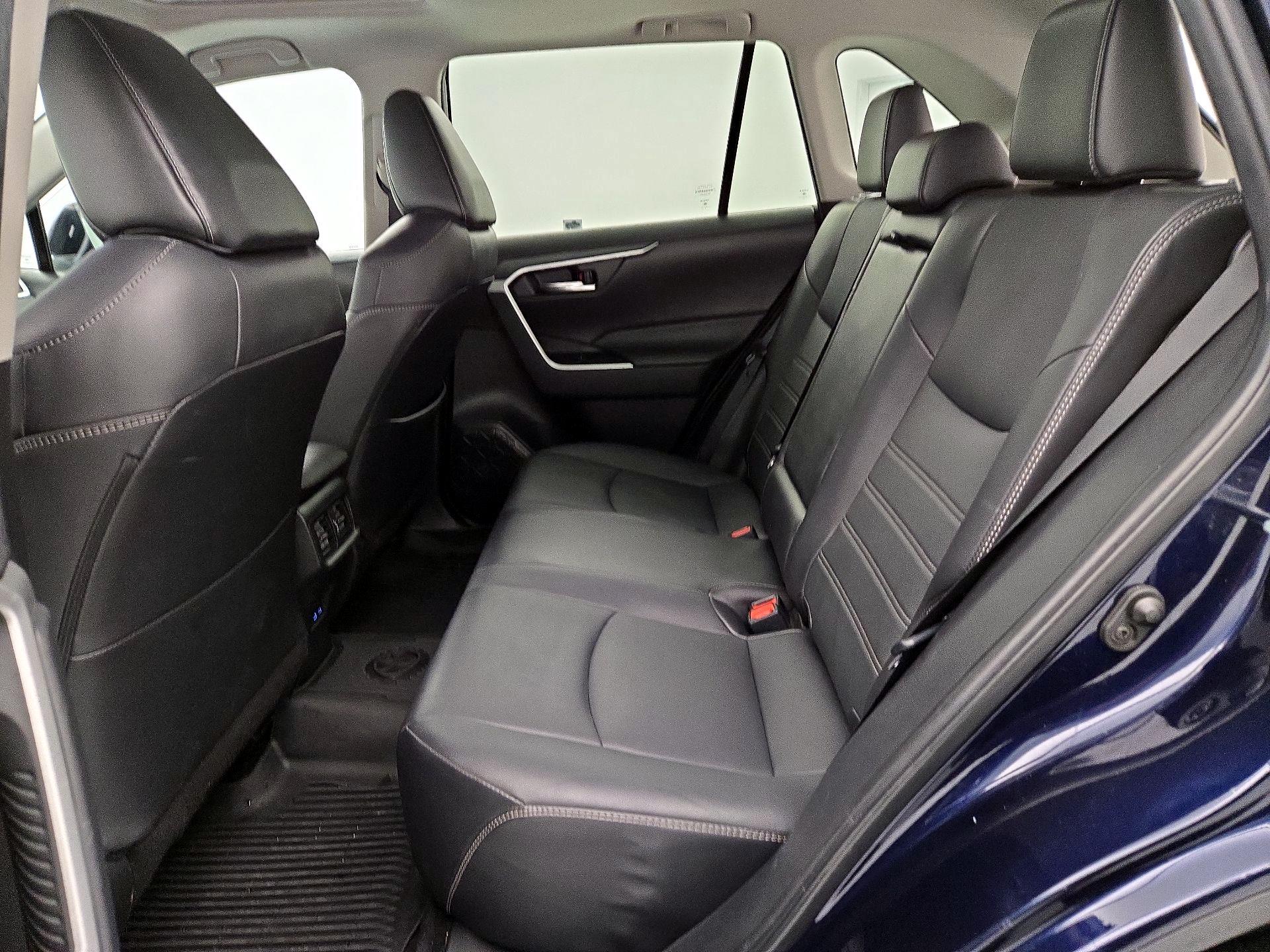 Thumbnail: 2022 Toyota RAV4 - 20