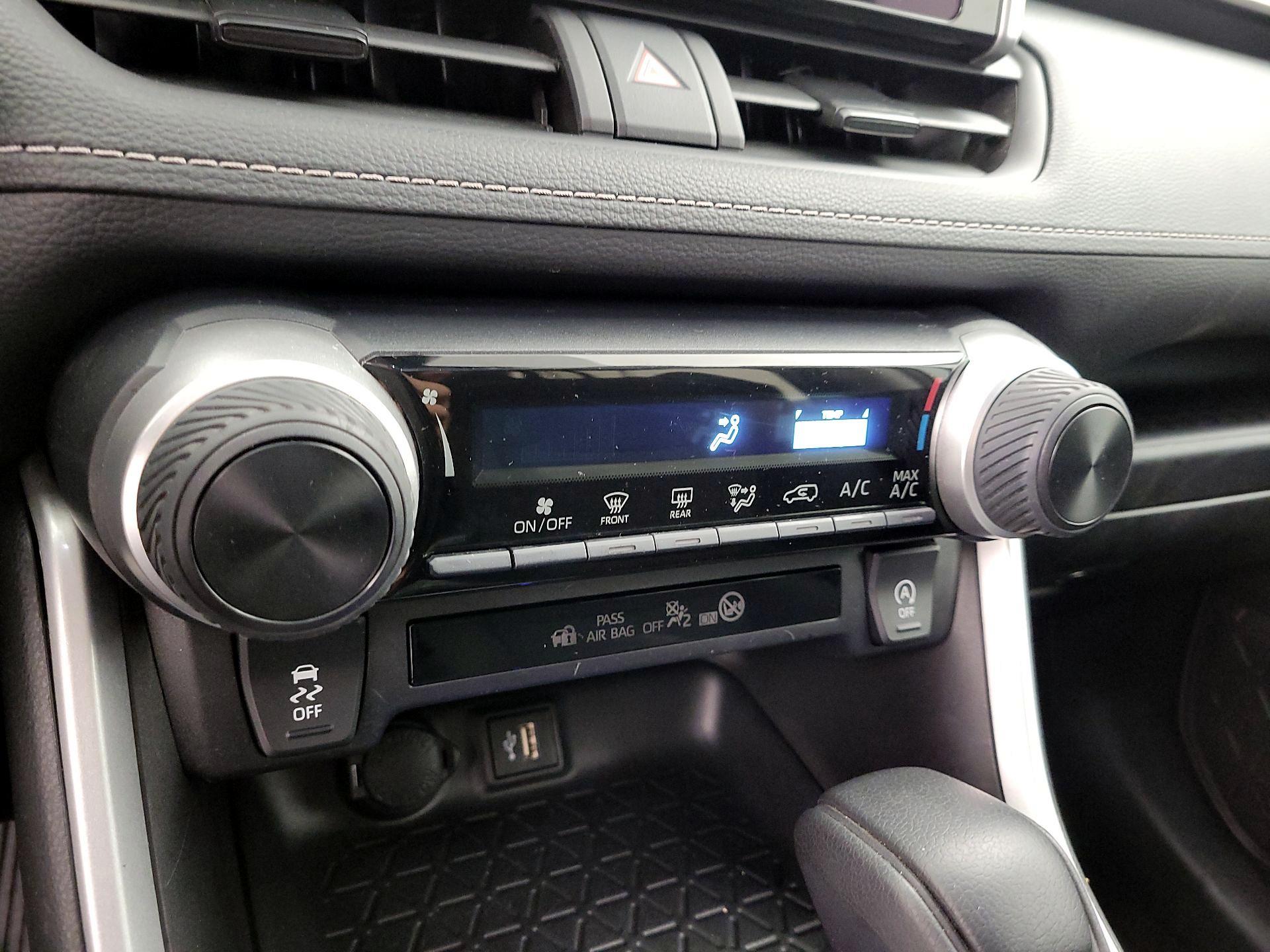 Thumbnail: 2024 Toyota RAV4 - 16