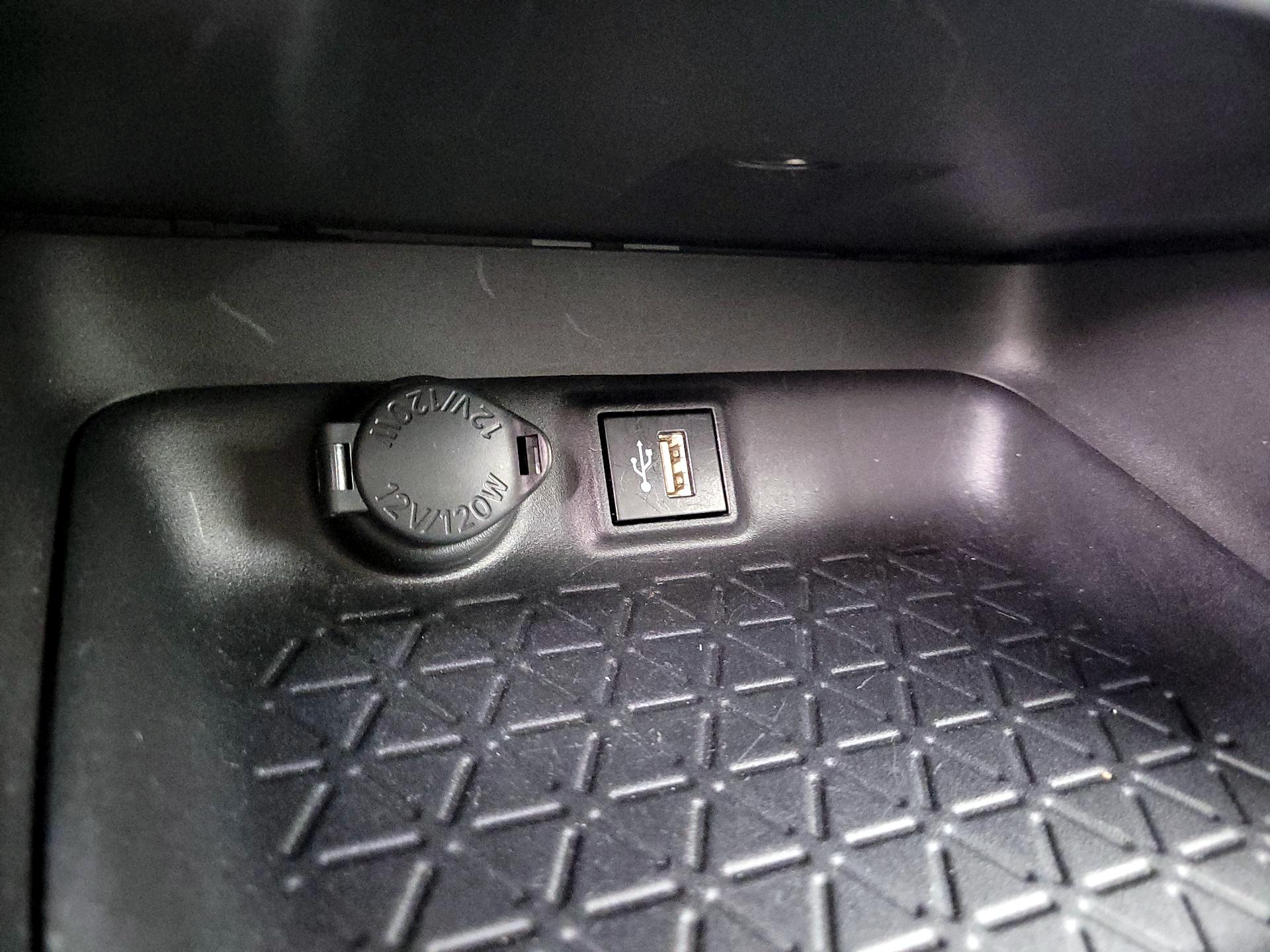 Thumbnail: 2024 Toyota RAV4 - 18