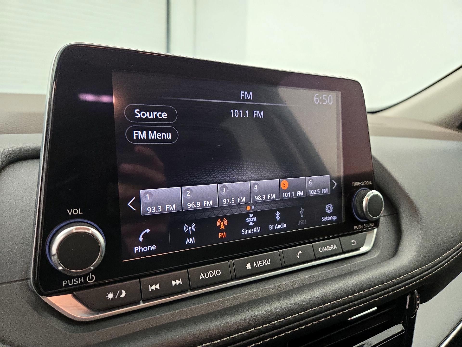 Thumbnail: 2022 Nissan Rogue - 15