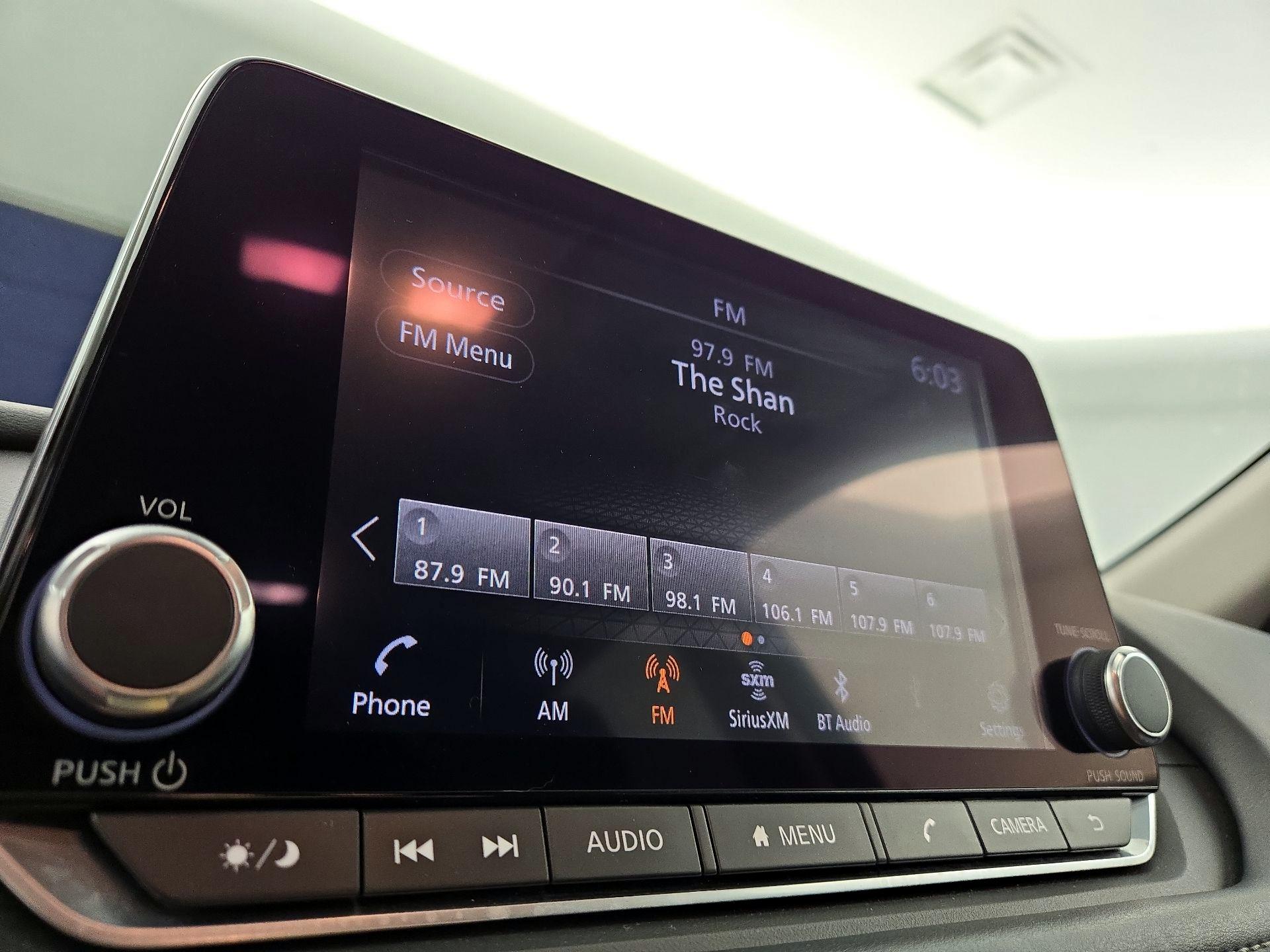 Thumbnail: 2022 Nissan Rogue - 15