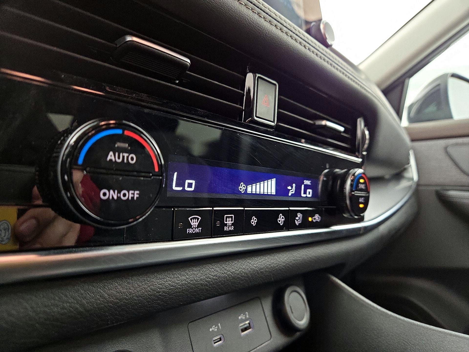 Thumbnail: 2022 Nissan Rogue - 16