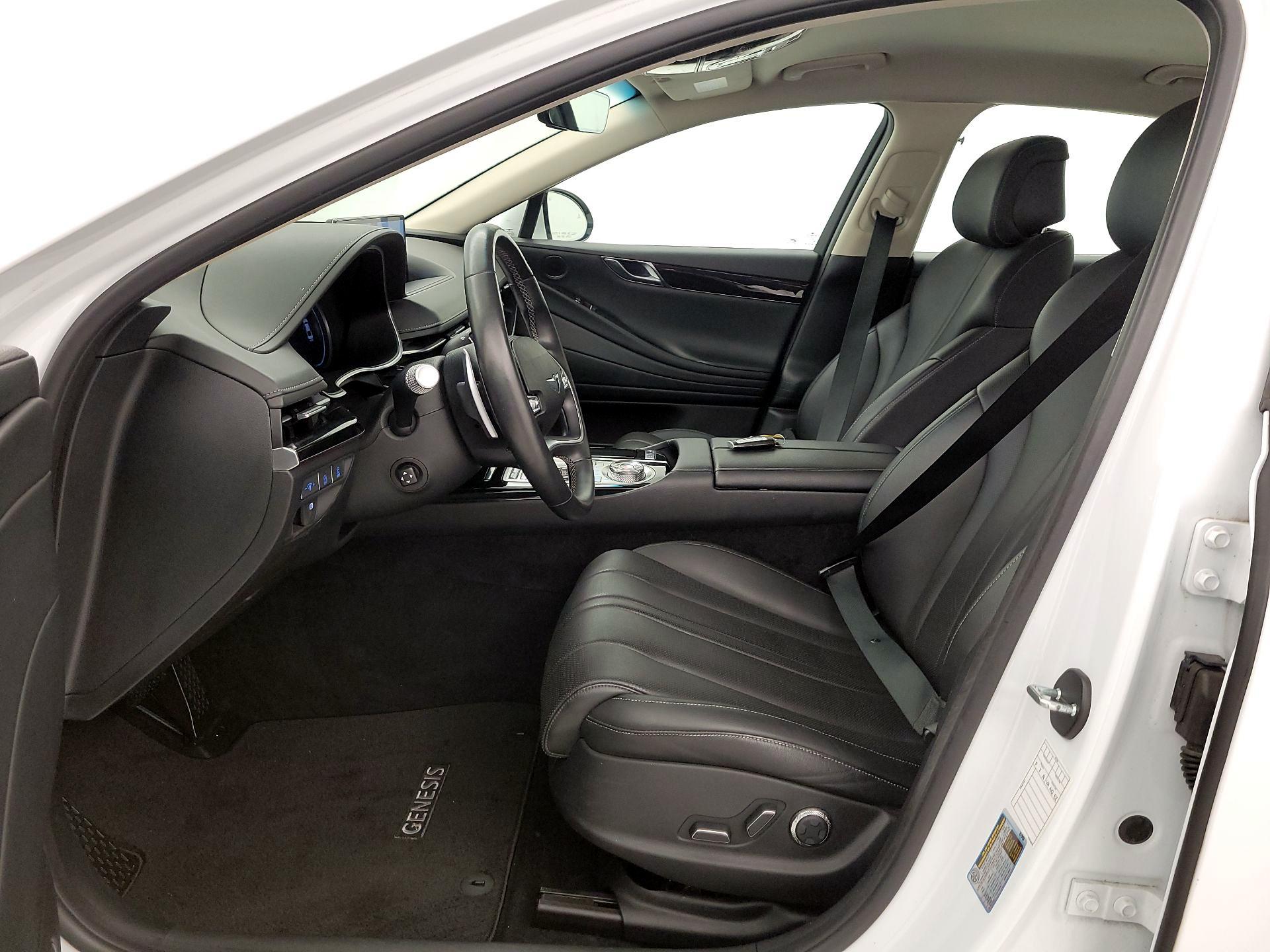 Thumbnail: 2023 Genesis G80 - 11