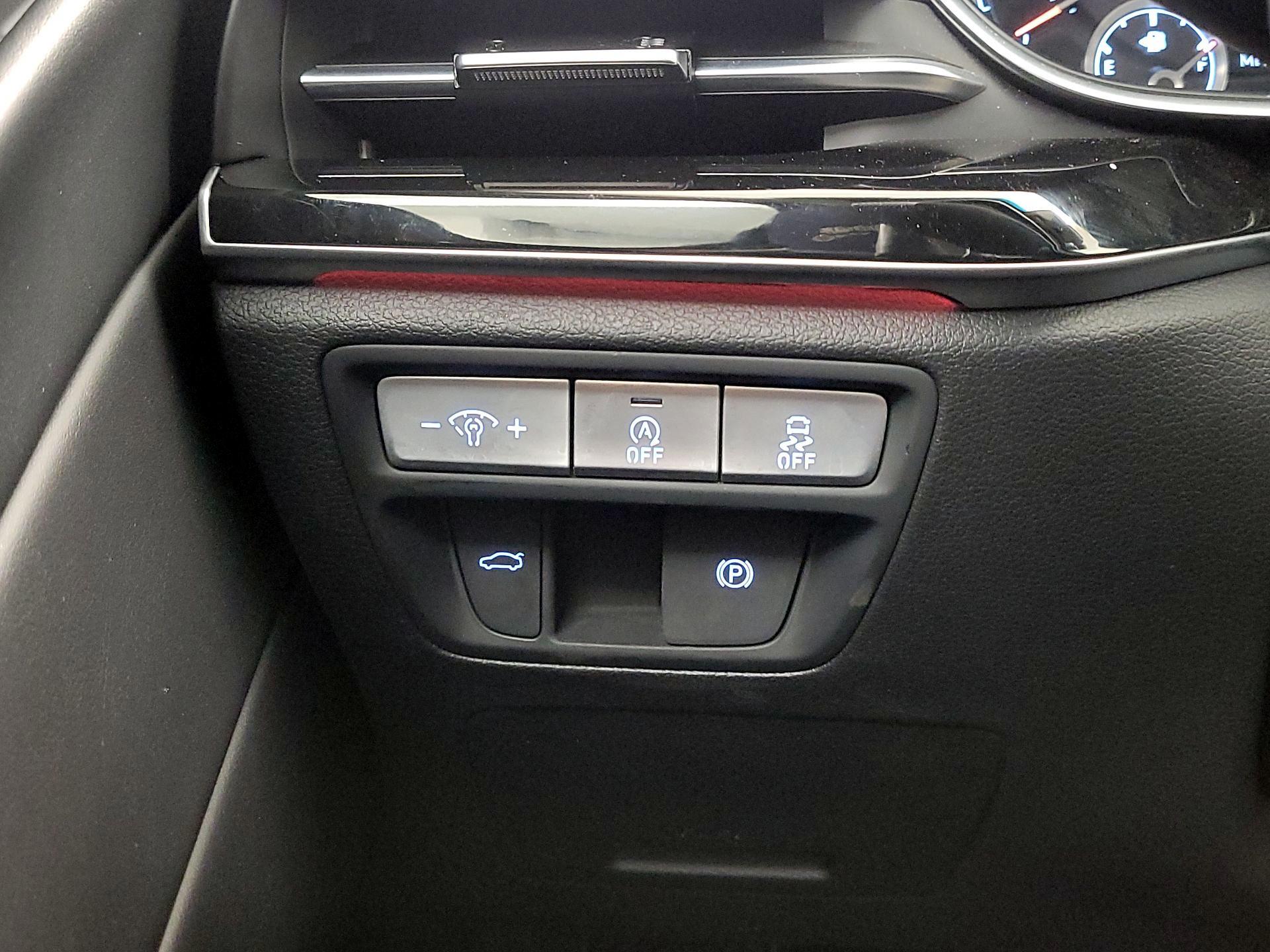 Thumbnail: 2023 Genesis G80 - 13