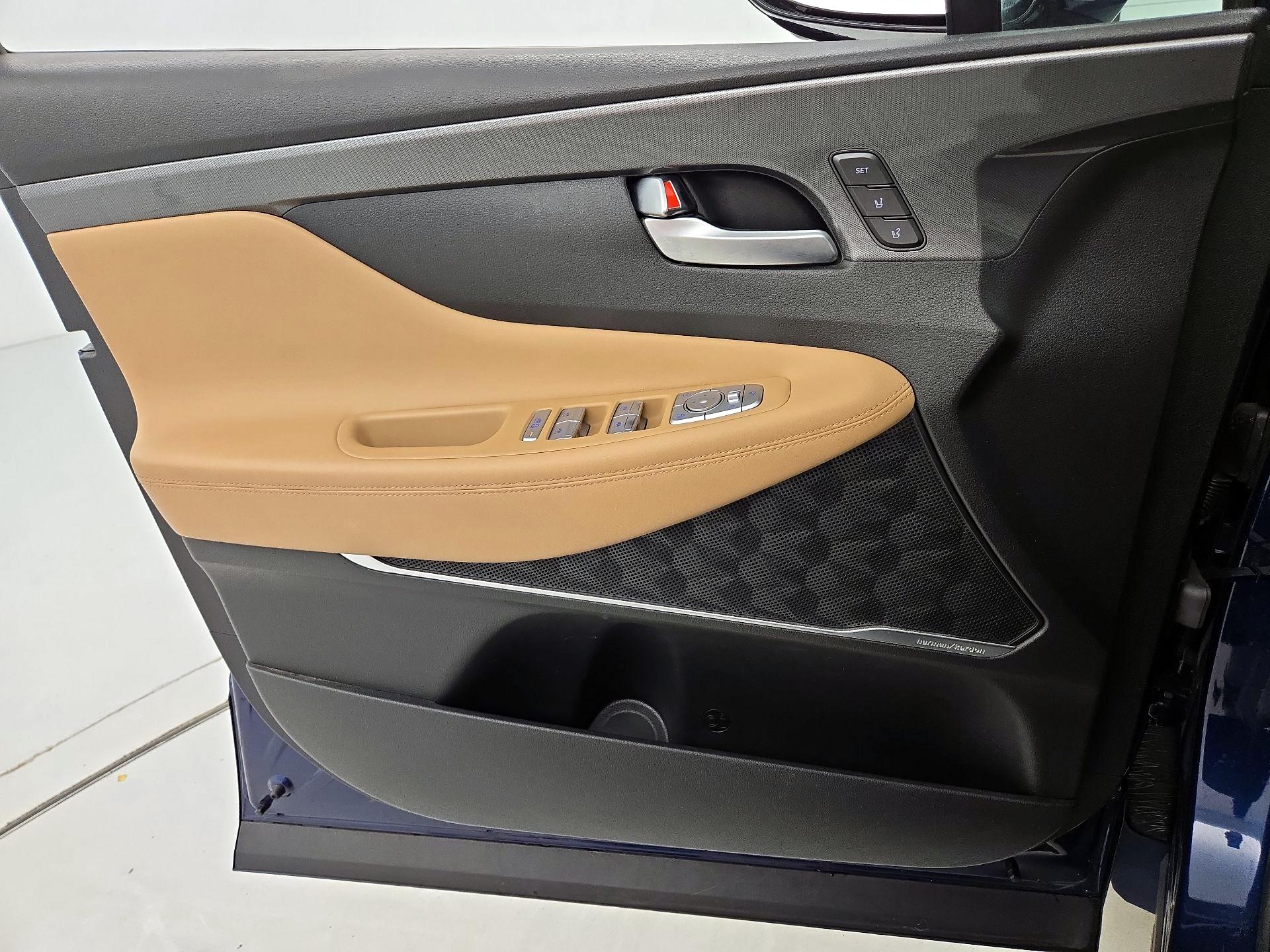 Thumbnail: 2023 Hyundai Santa Fe - 12