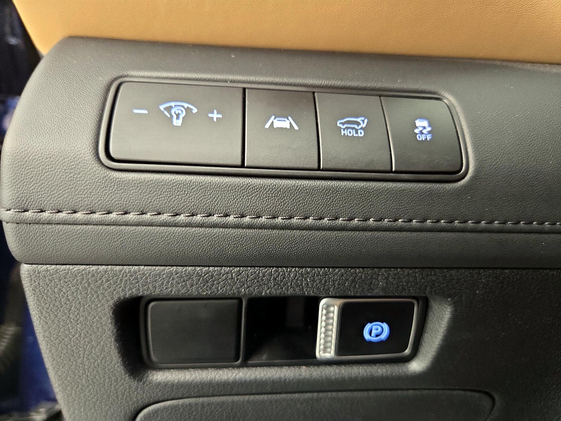 Thumbnail: 2023 Hyundai Santa Fe - 13