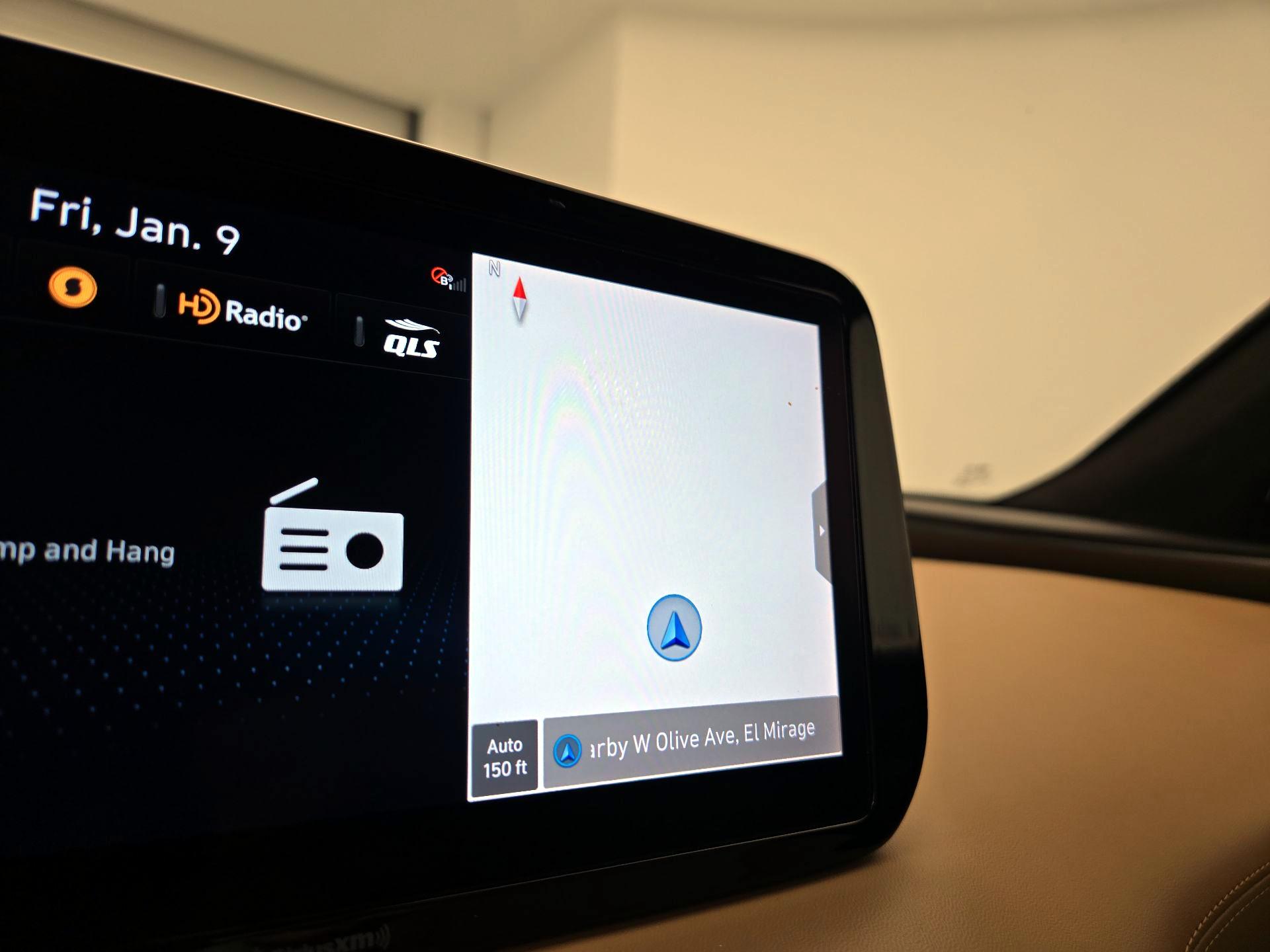 Thumbnail: 2023 Hyundai Santa Fe - 14