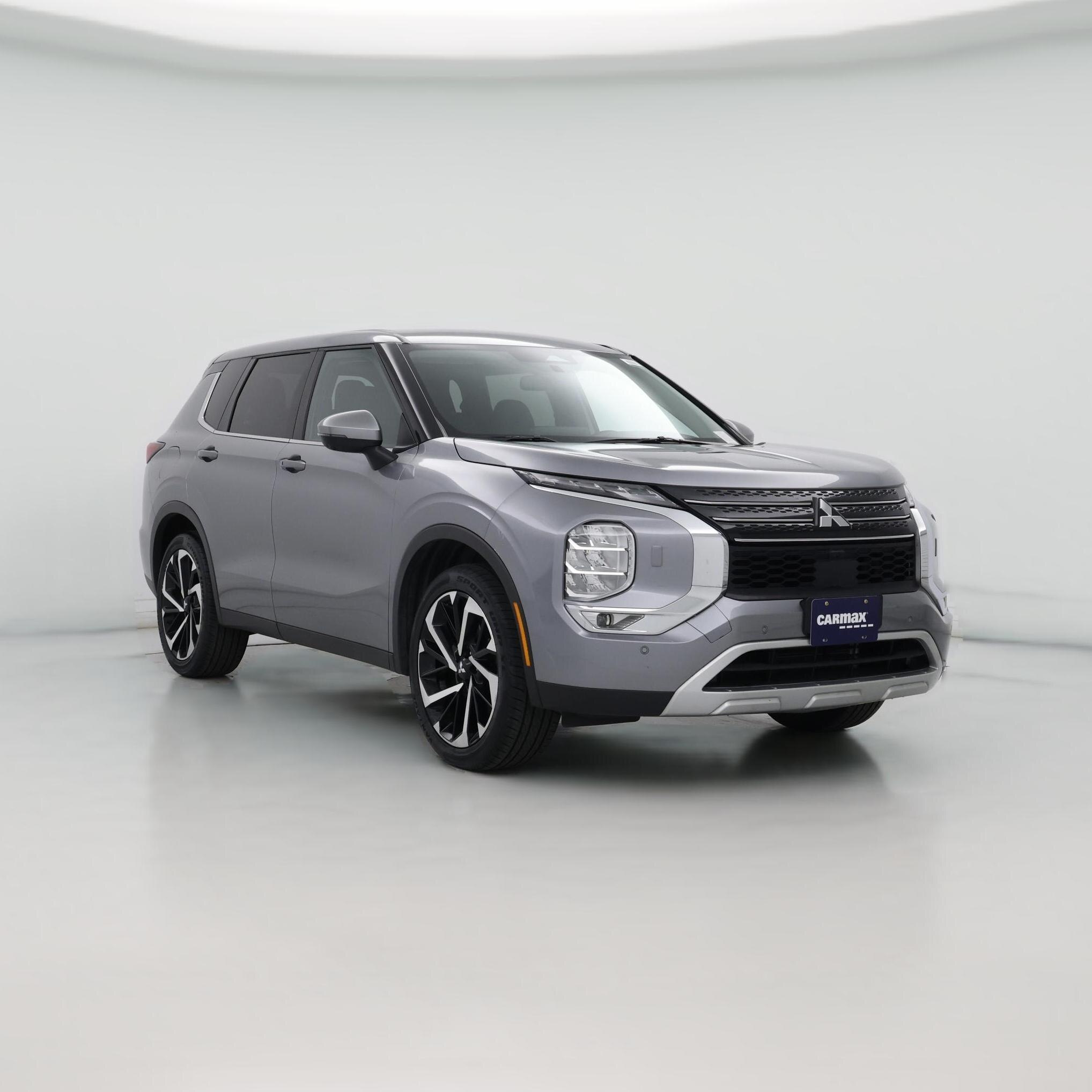 Thumbnail: 2024 Mitsubishi Outlander - 1