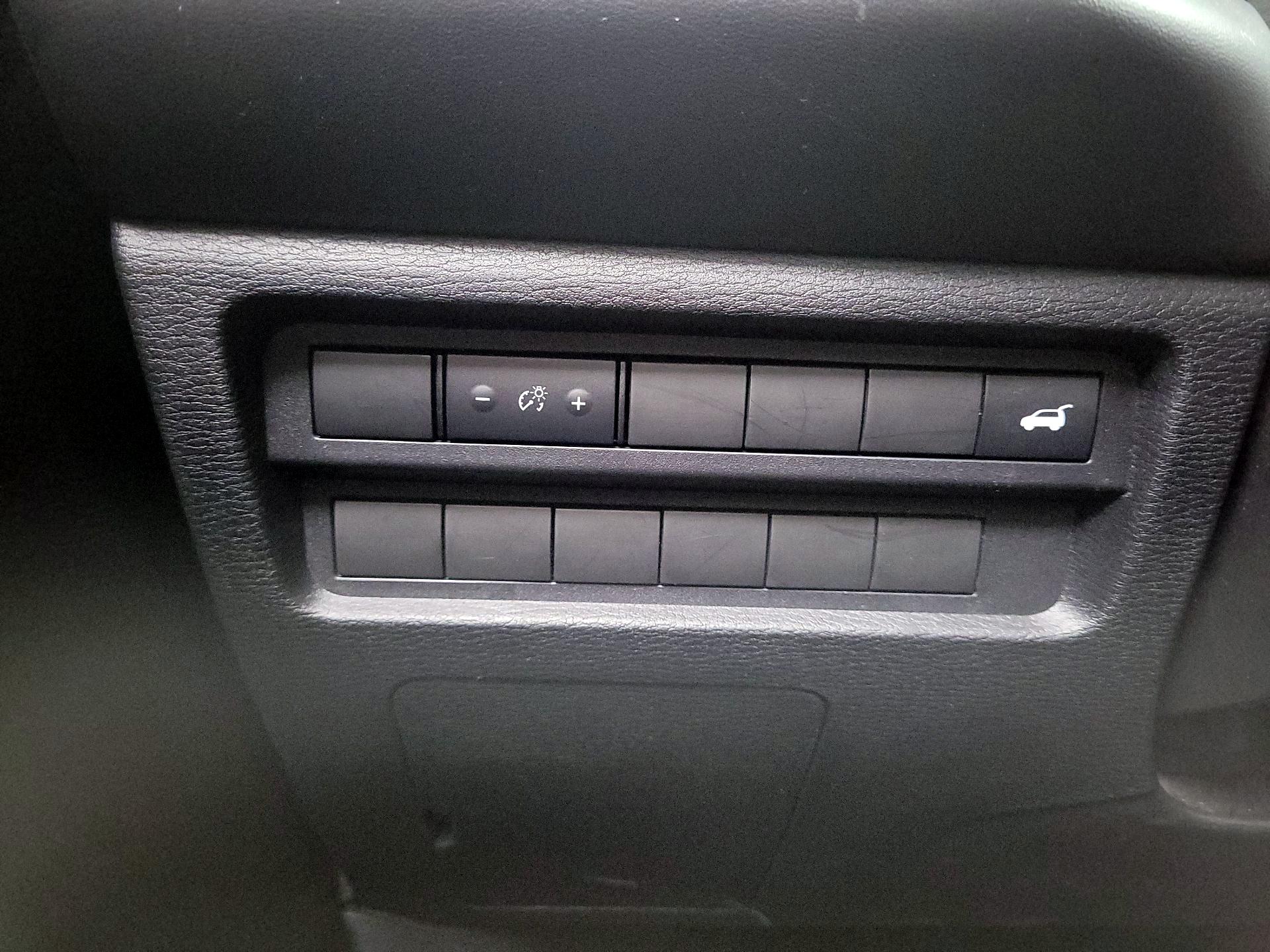 Thumbnail: 2024 Mitsubishi Outlander - 13