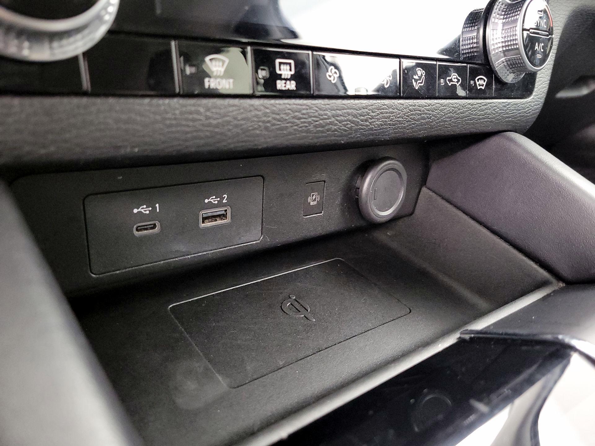 Thumbnail: 2024 Mitsubishi Outlander - 19