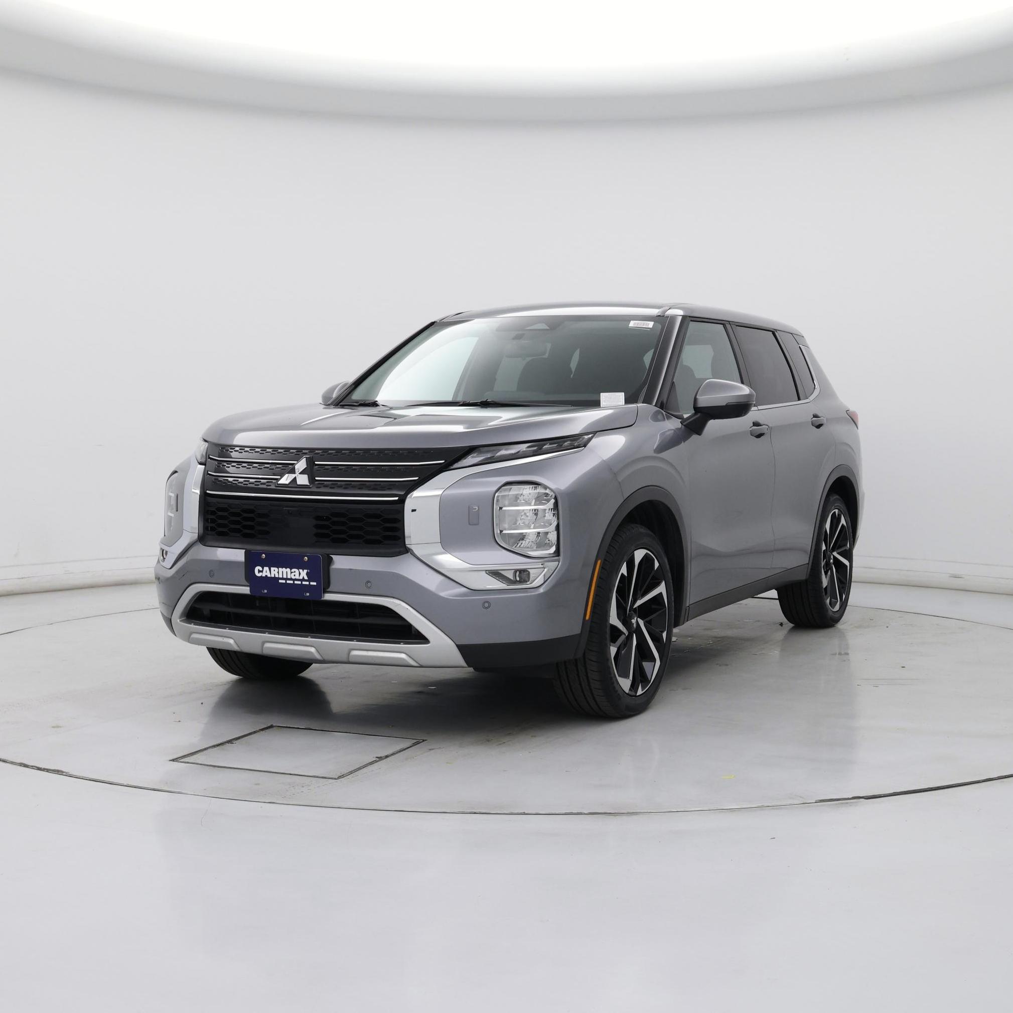 Thumbnail: 2024 Mitsubishi Outlander - 4