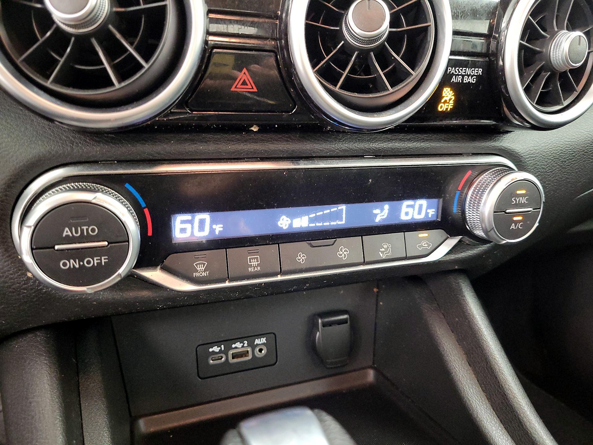 Thumbnail: 2020 Nissan Sentra - 16