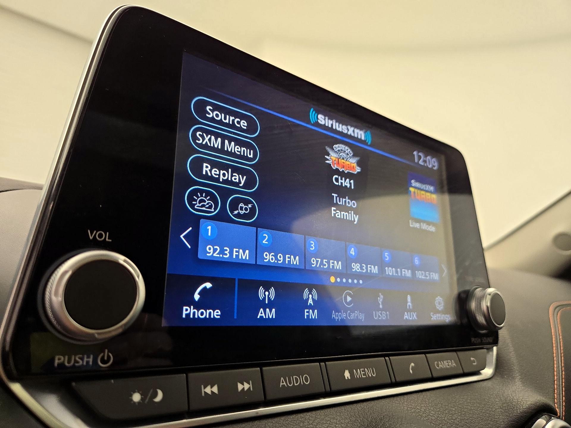 Thumbnail: 2021 Nissan Sentra - 15