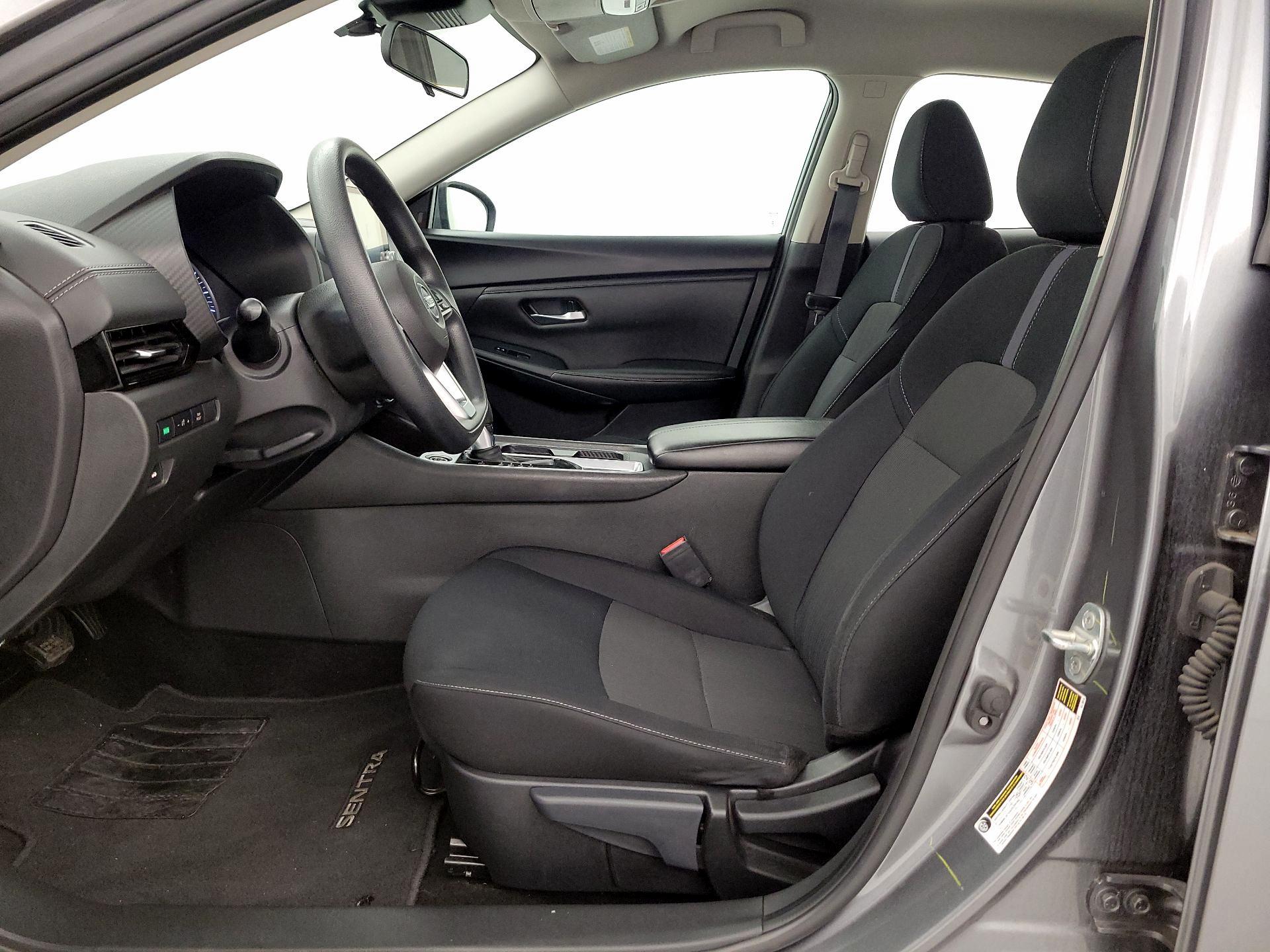 Thumbnail: 2023 Nissan Sentra - 11