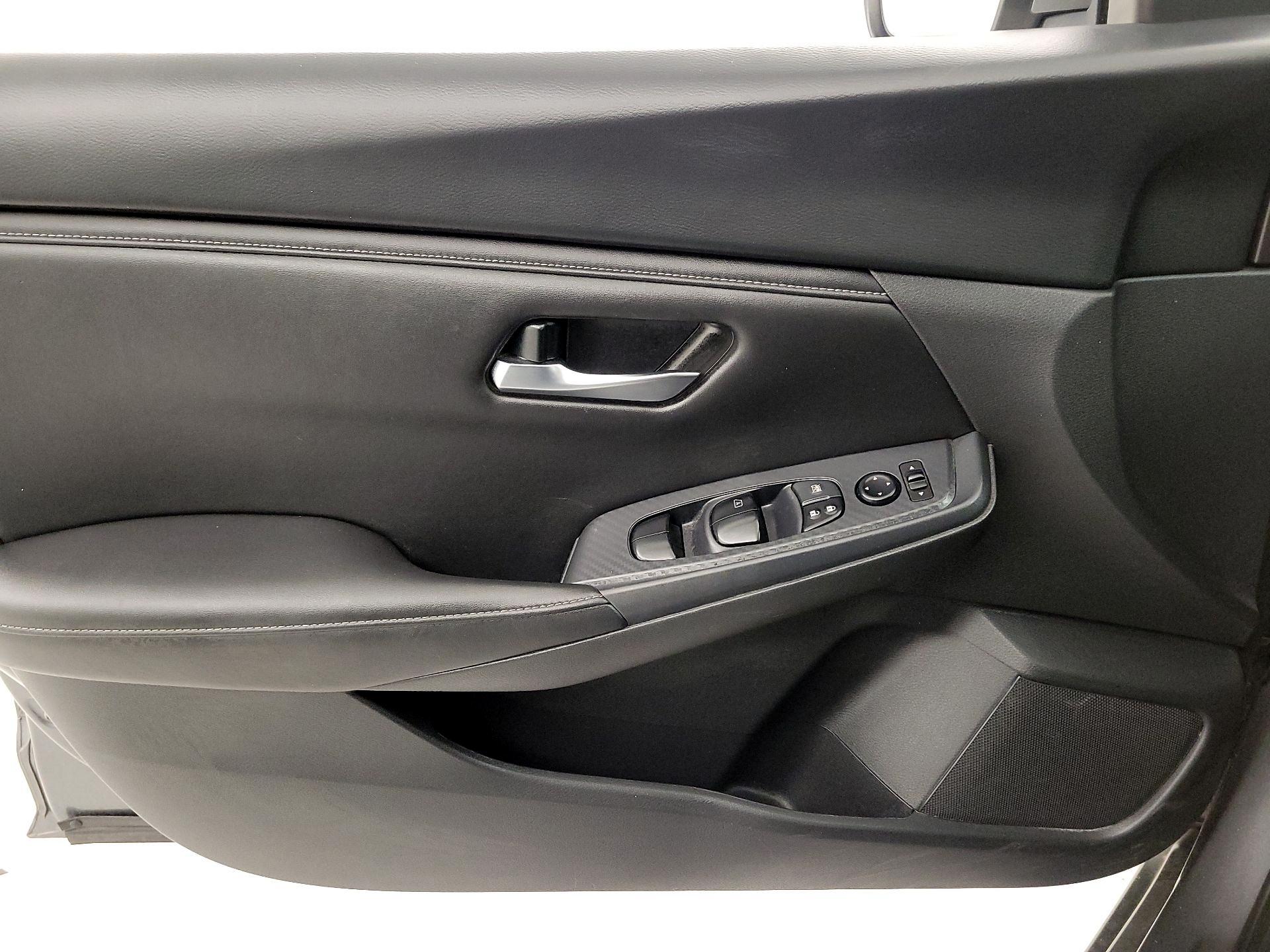 Thumbnail: 2023 Nissan Sentra - 12