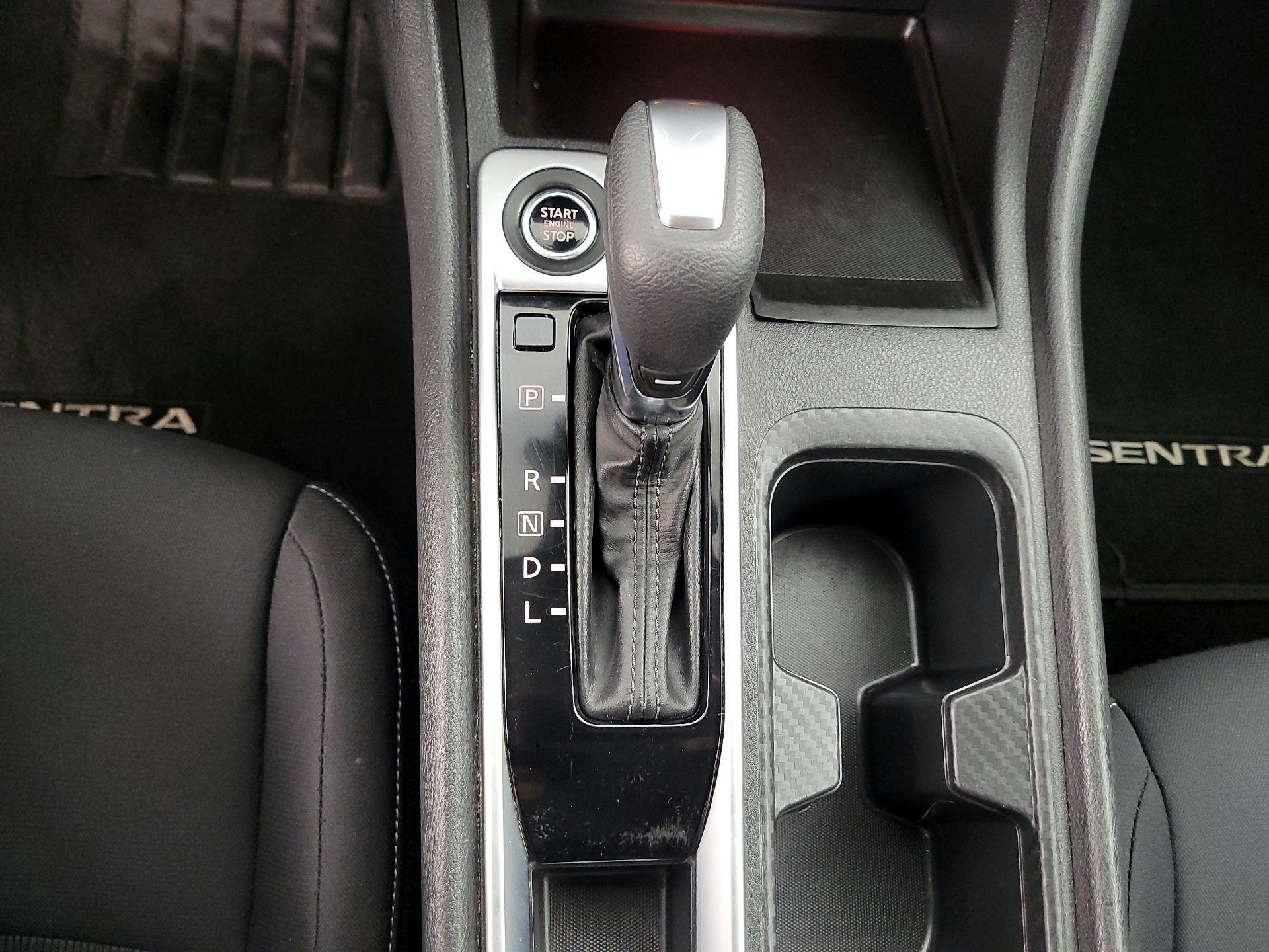 Thumbnail: 2023 Nissan Sentra - 17