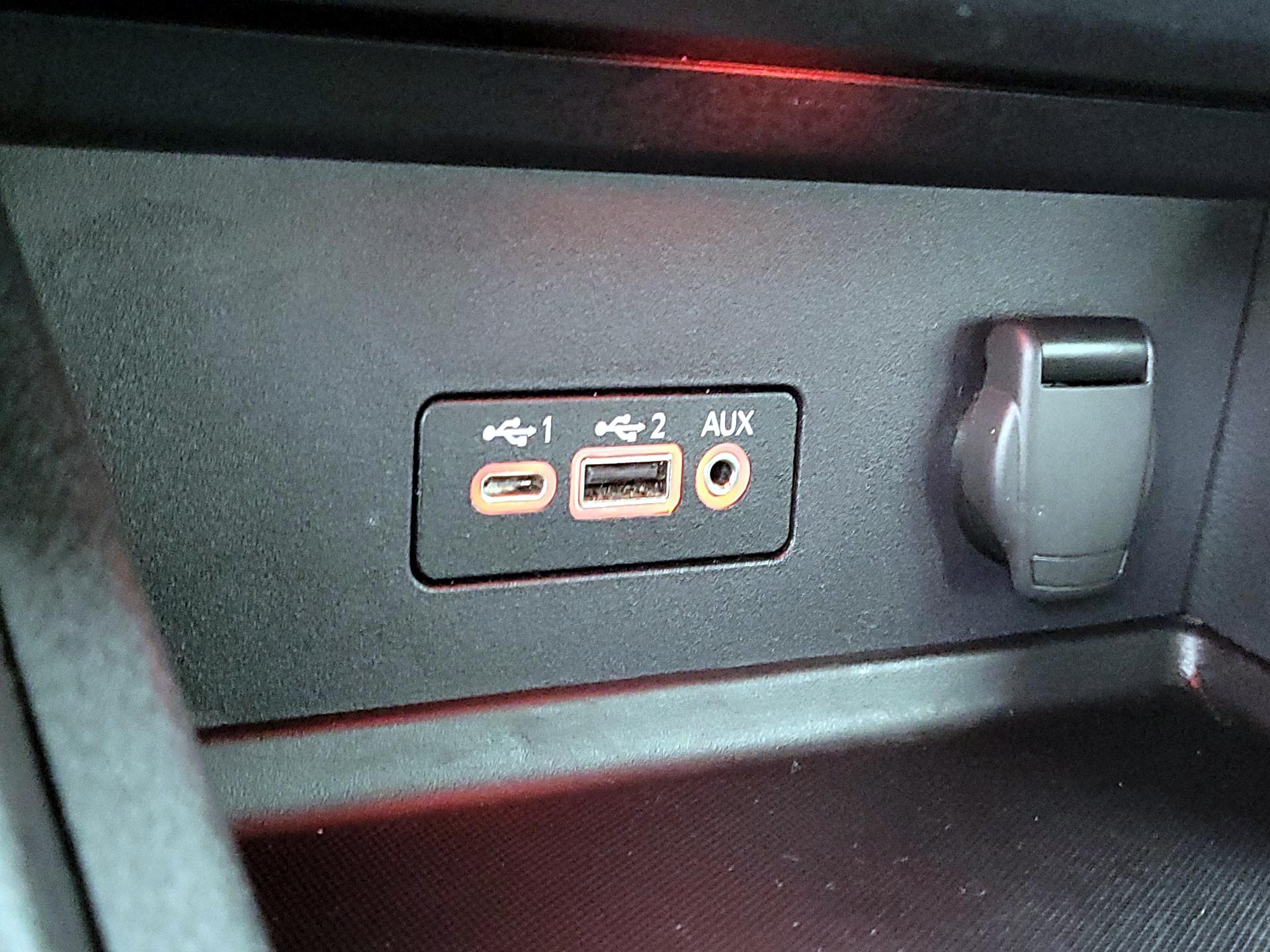 Thumbnail: 2023 Nissan Sentra - 18