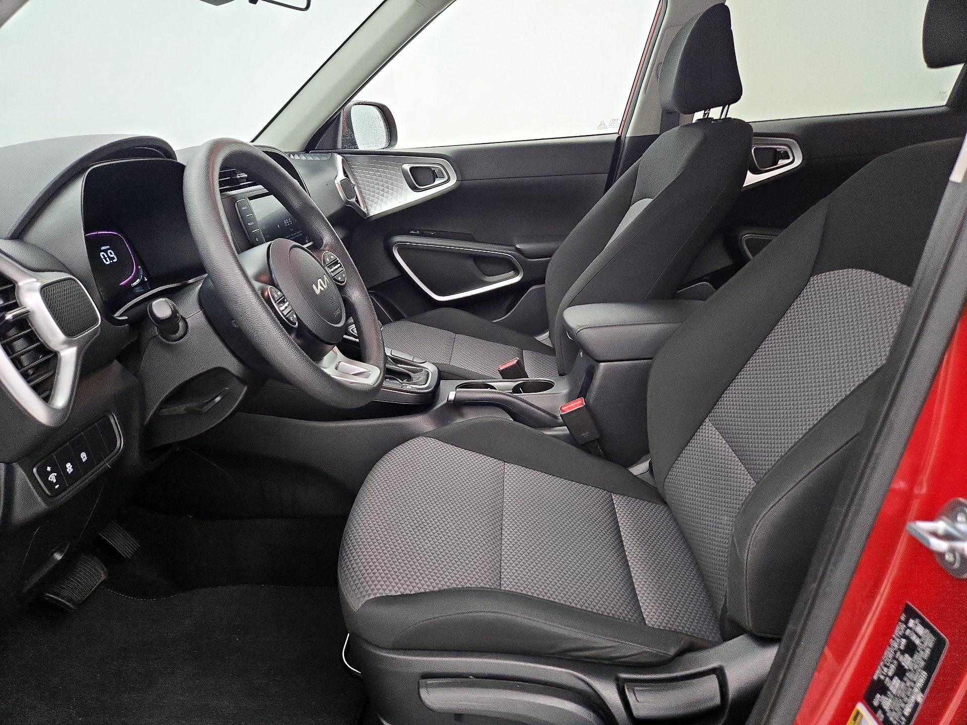 Thumbnail: 2024 Kia Soul - 11