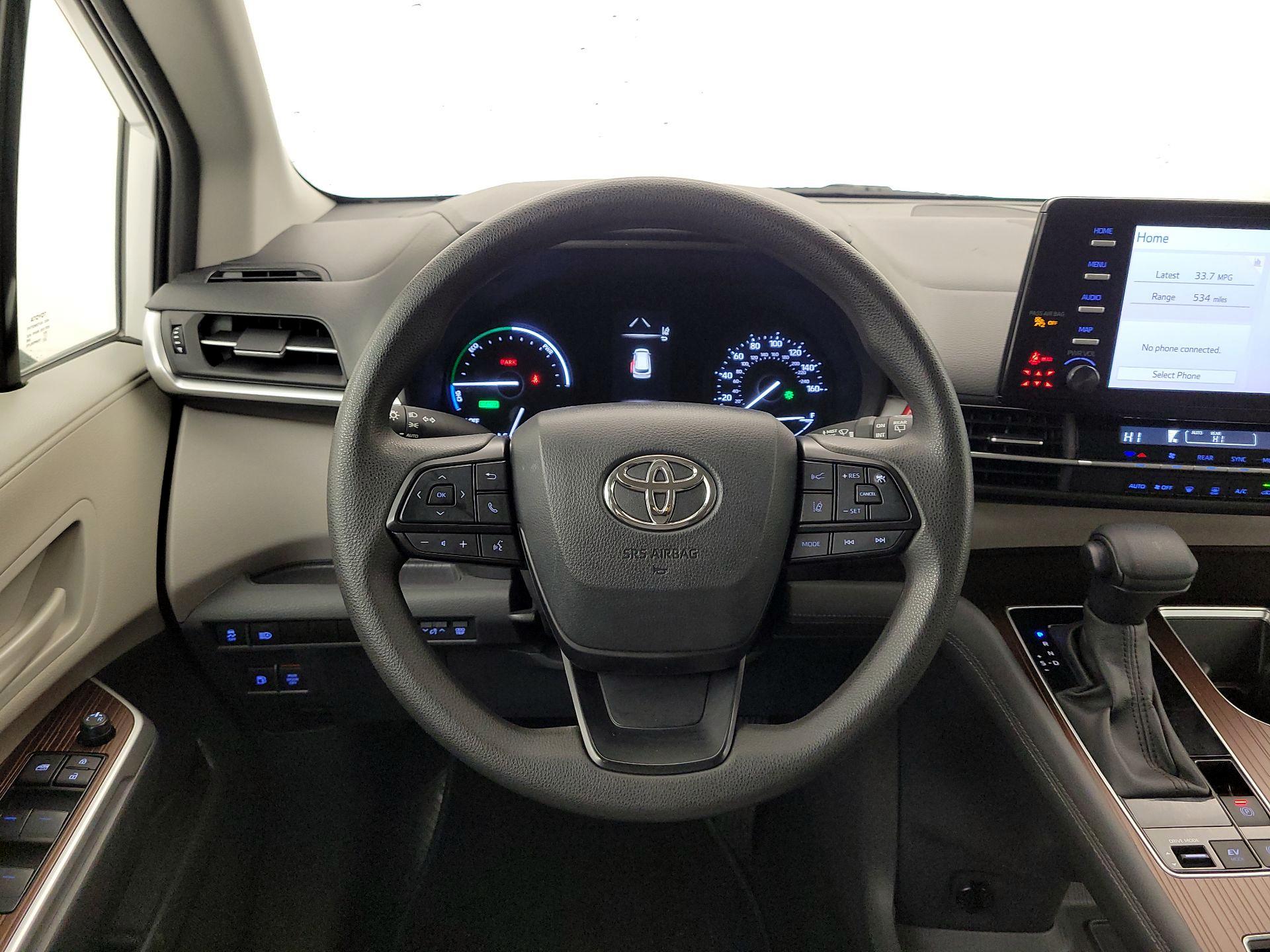 Thumbnail: 2024 Toyota Sienna - 10