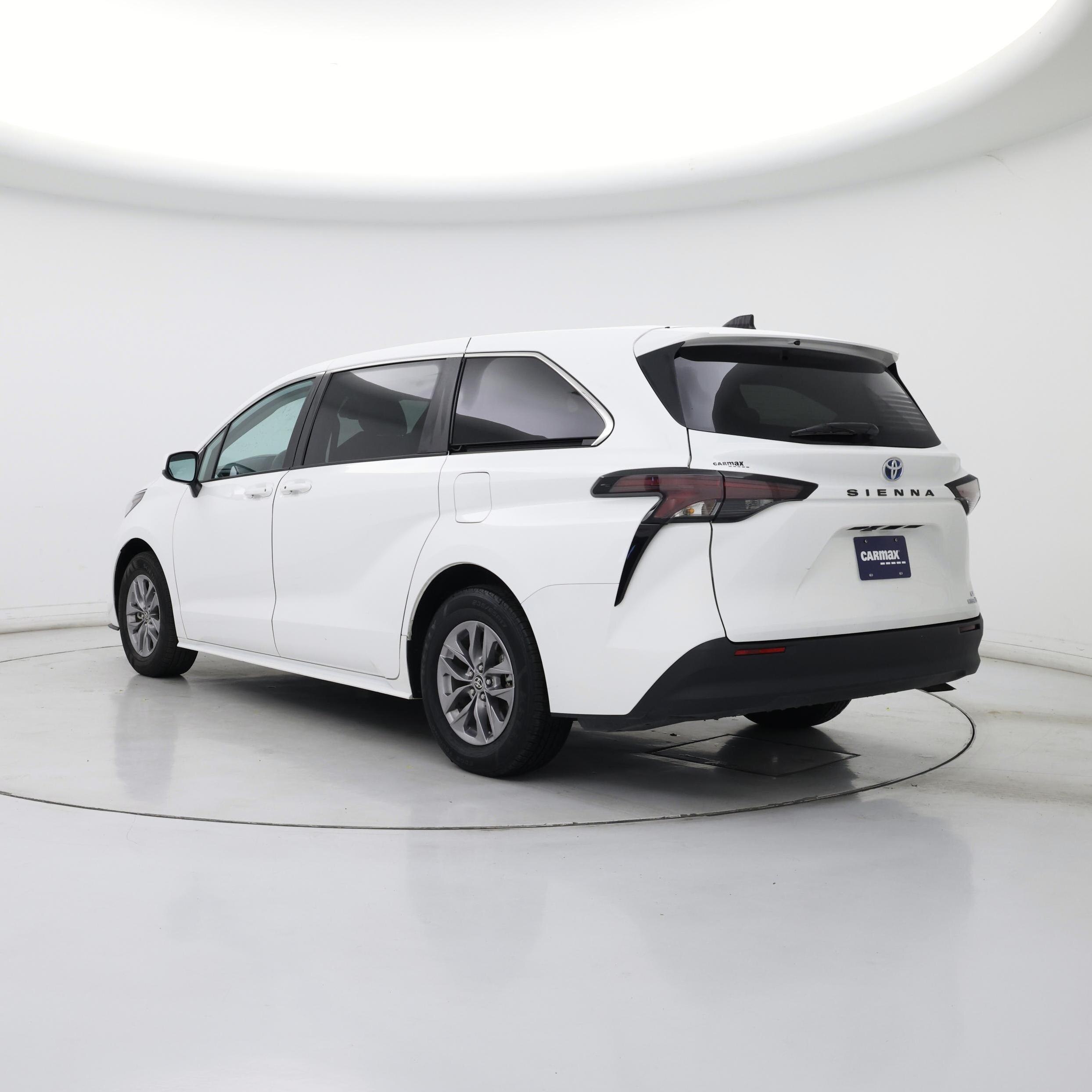 Thumbnail: 2024 Toyota Sienna - 2