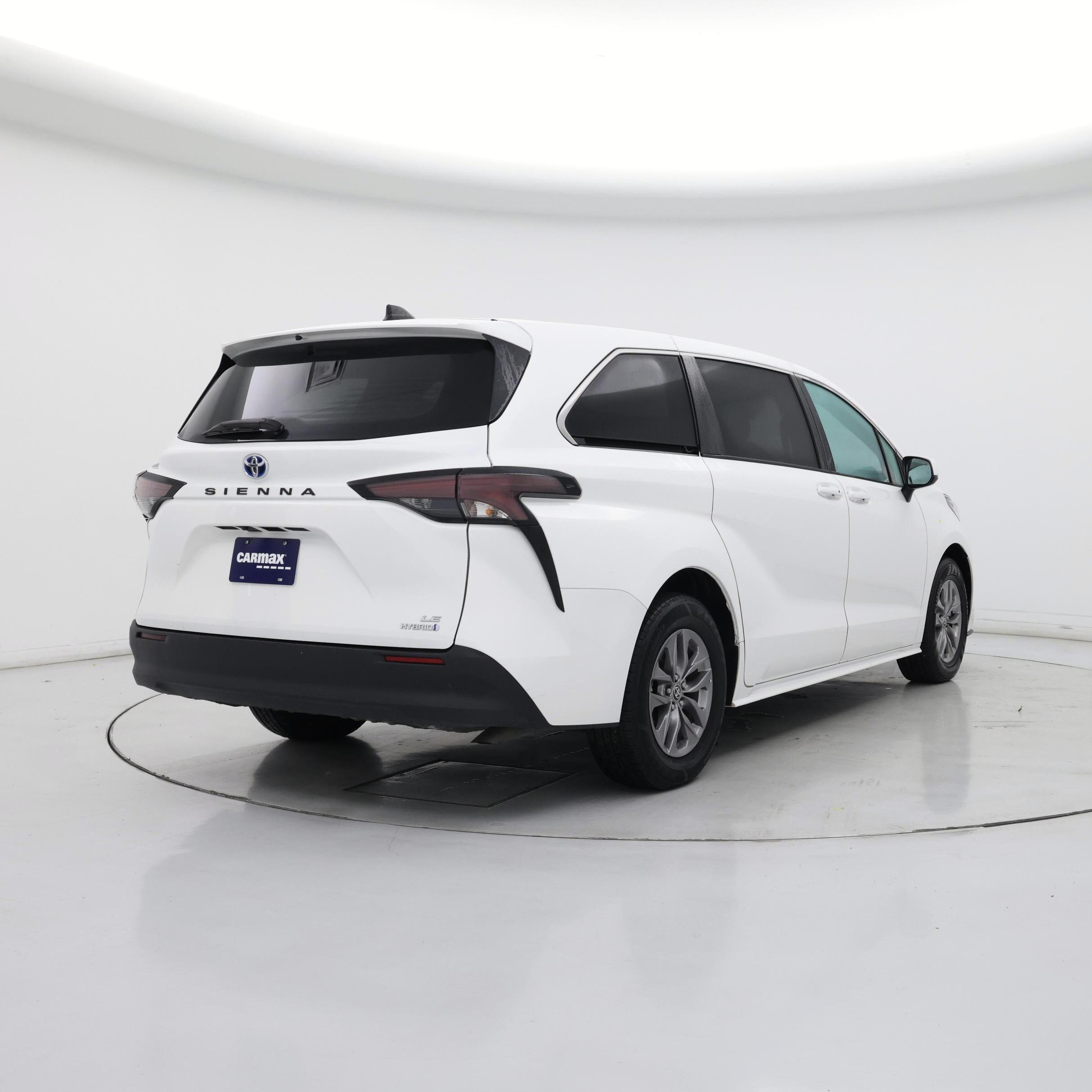 Thumbnail: 2024 Toyota Sienna - 8