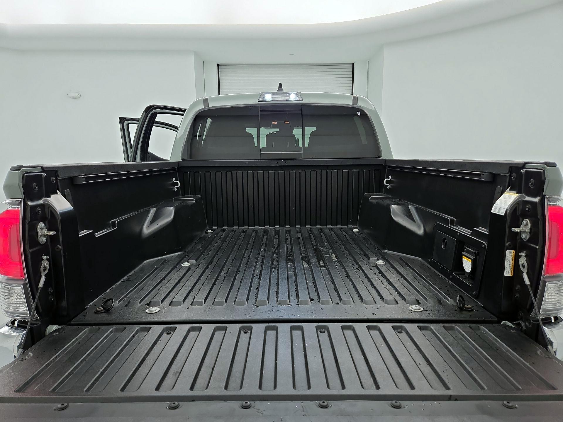 Thumbnail: 2023 Toyota Tacoma - 20