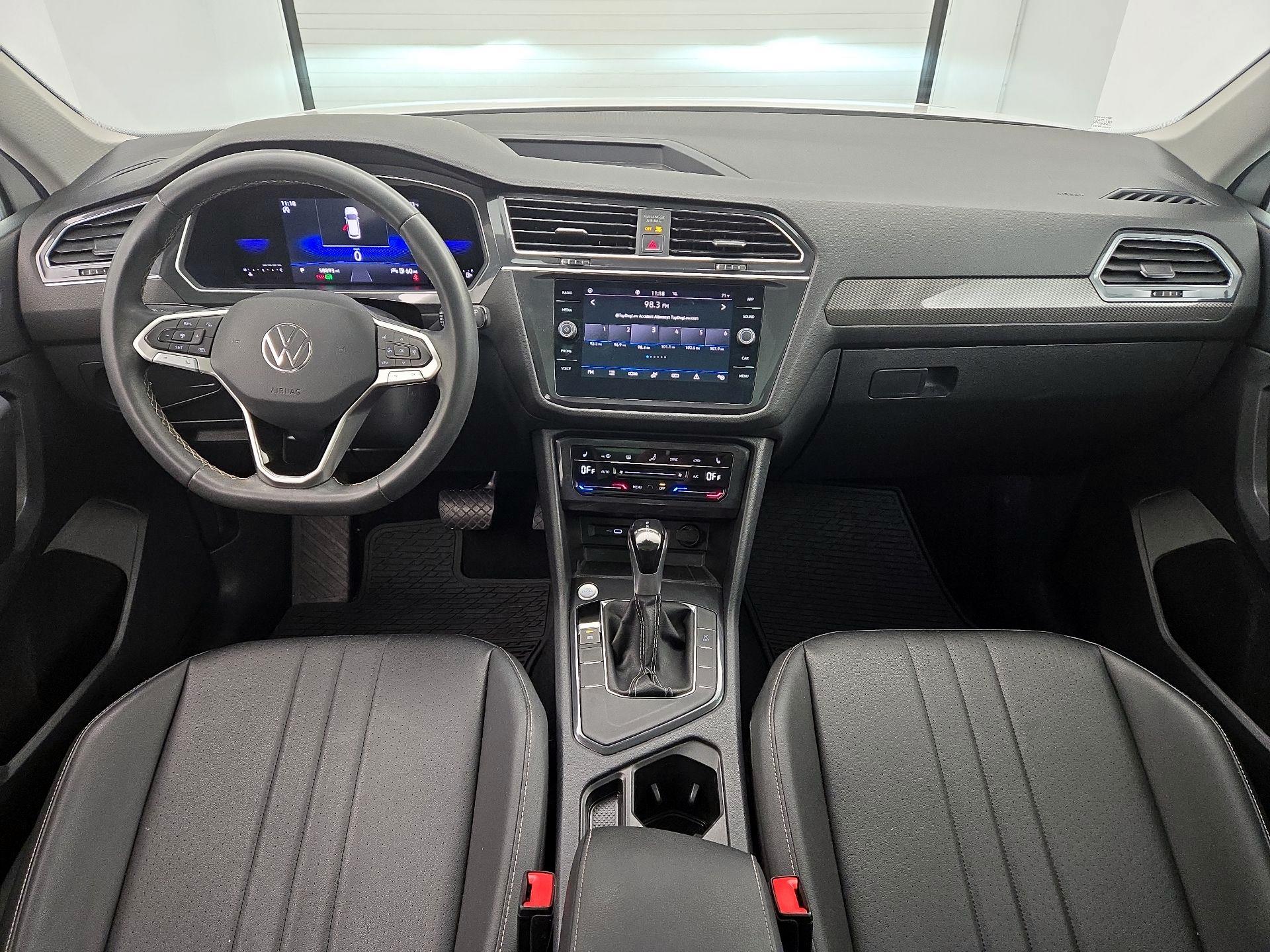 Thumbnail: 2023 Volkswagen Tiguan - 9