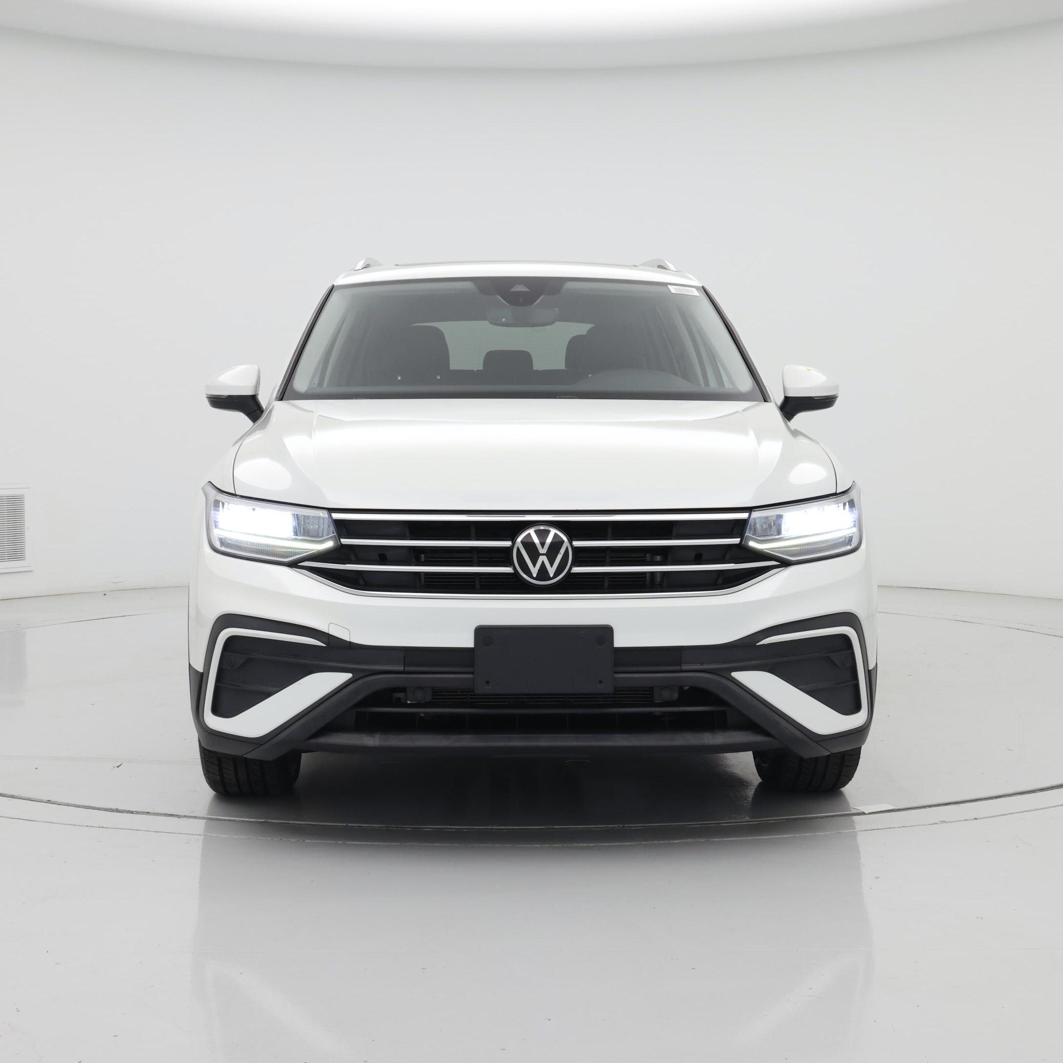 Thumbnail: 2023 Volkswagen Tiguan - 5