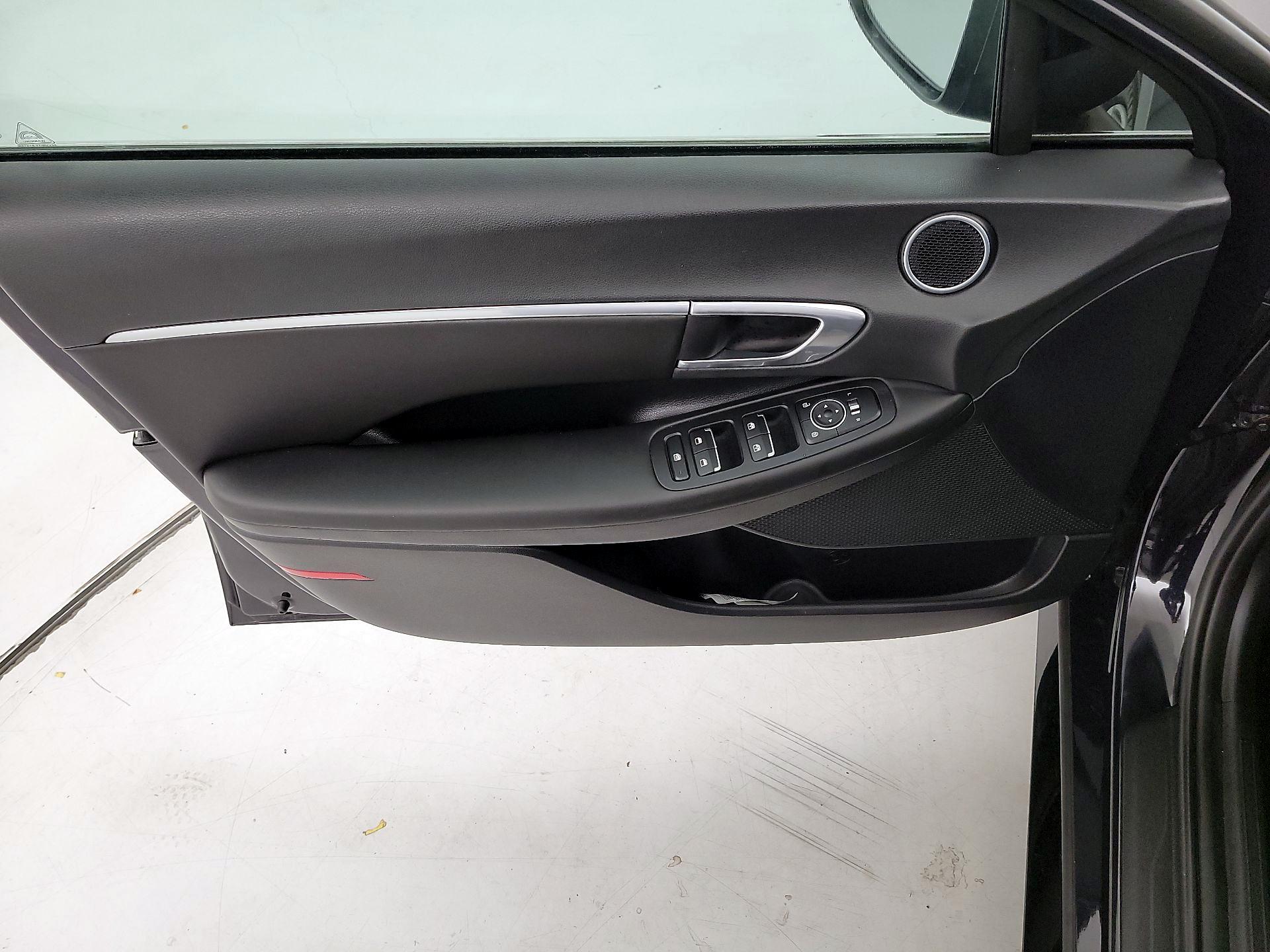 Thumbnail: 2023 Hyundai Sonata - 12