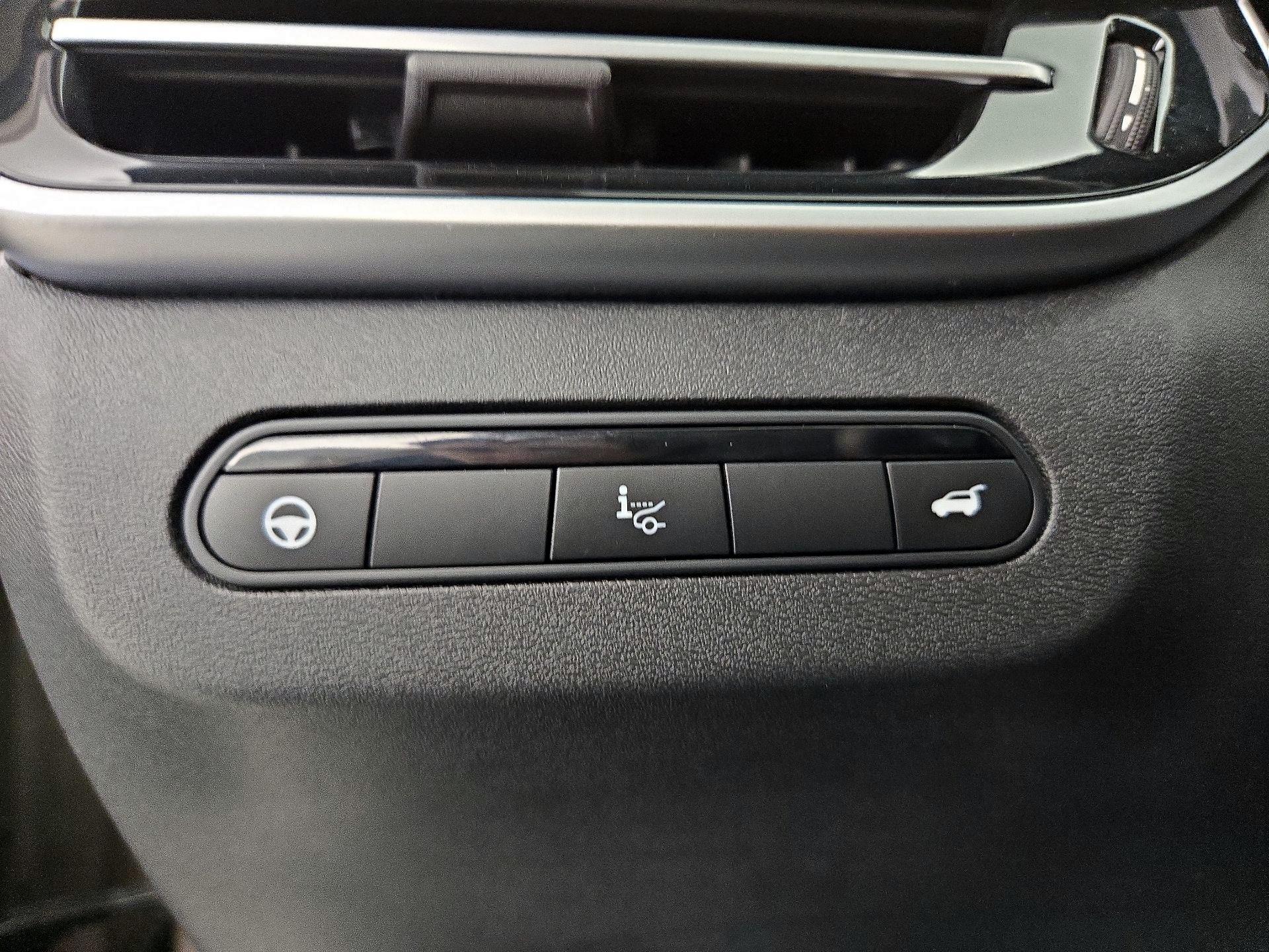 Thumbnail: 2023 INFINITI QX60 - 13