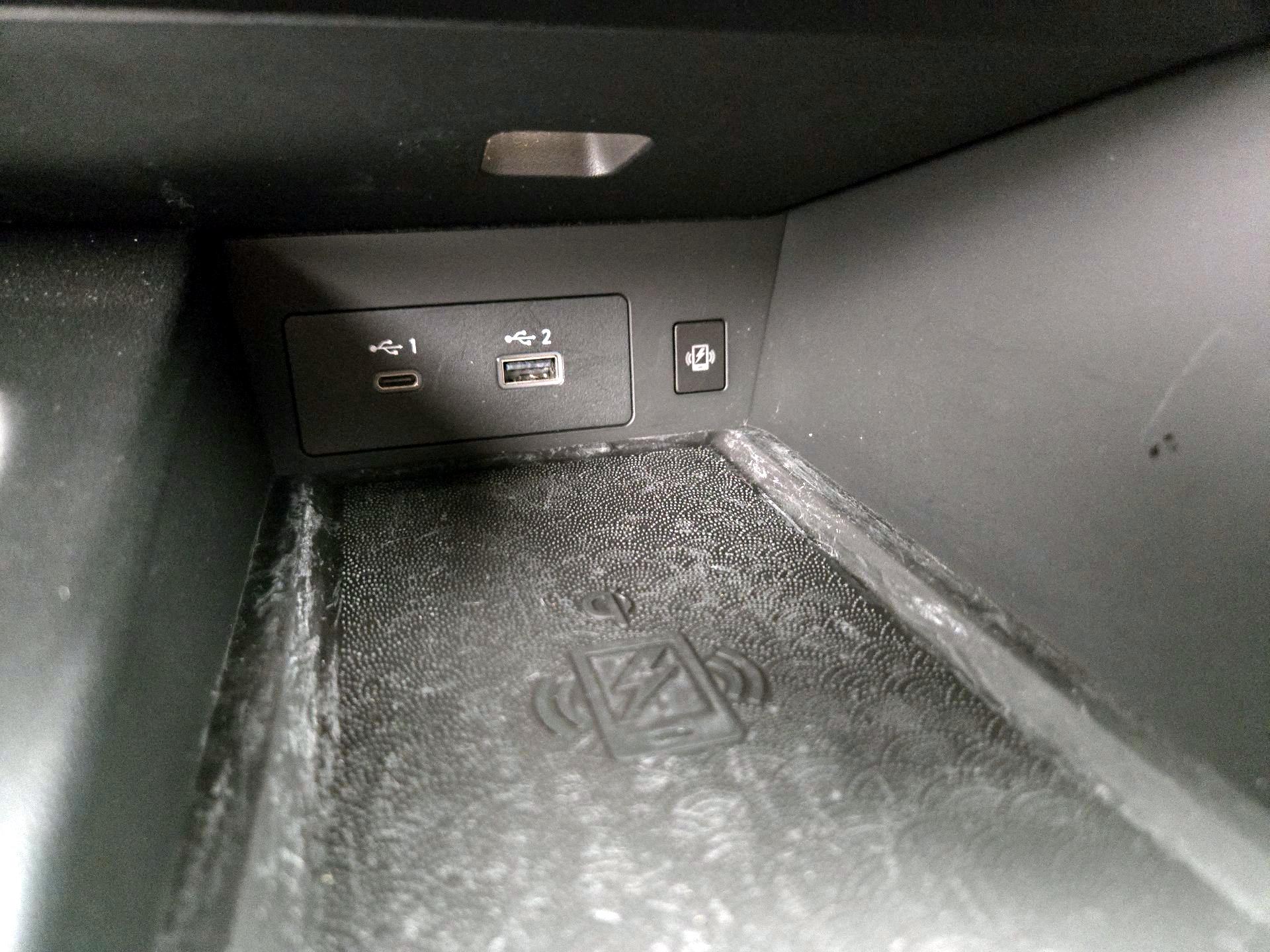 Thumbnail: 2023 INFINITI QX60 - 19