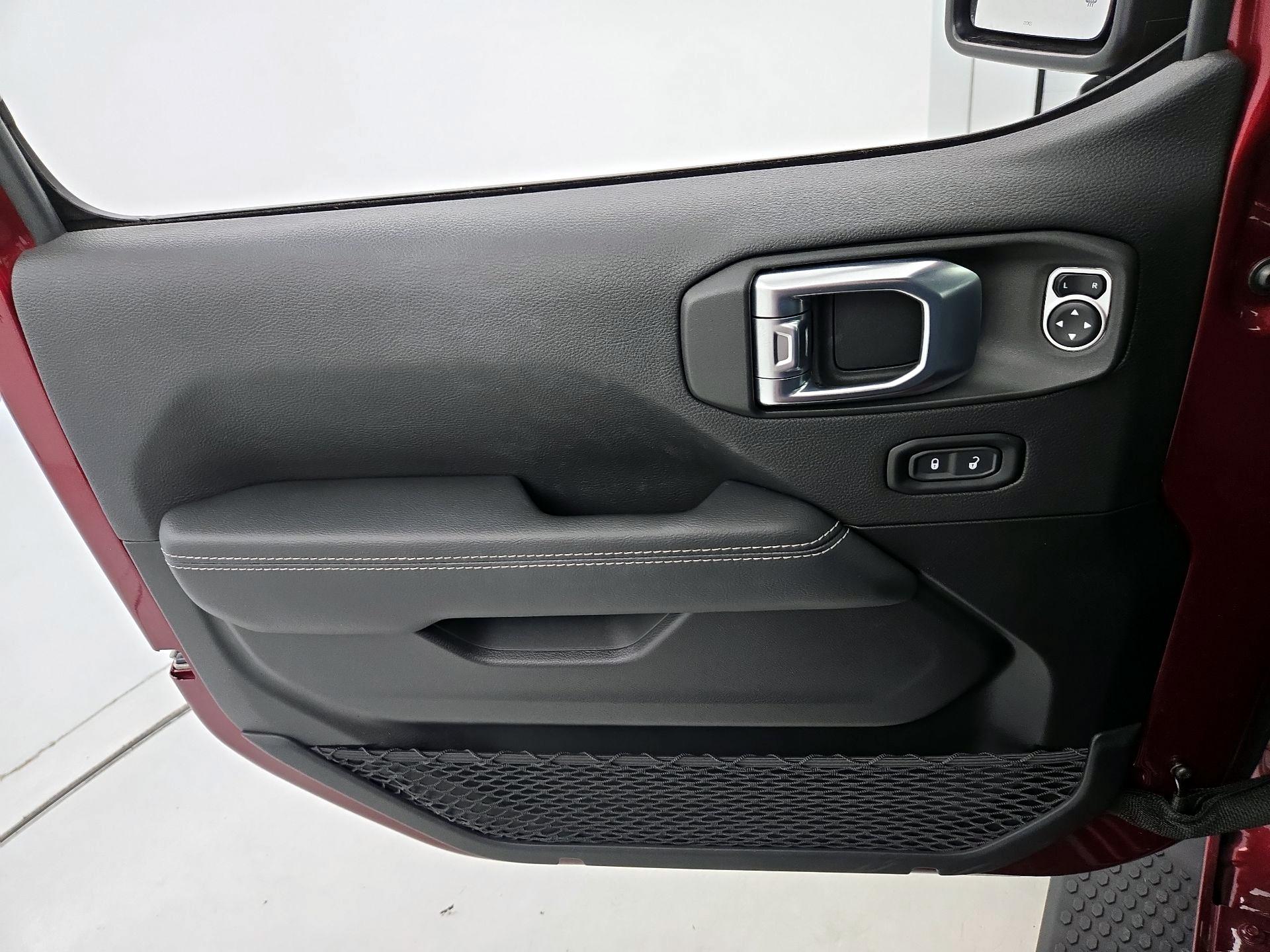 Thumbnail: 2021 Jeep Wrangler - 12