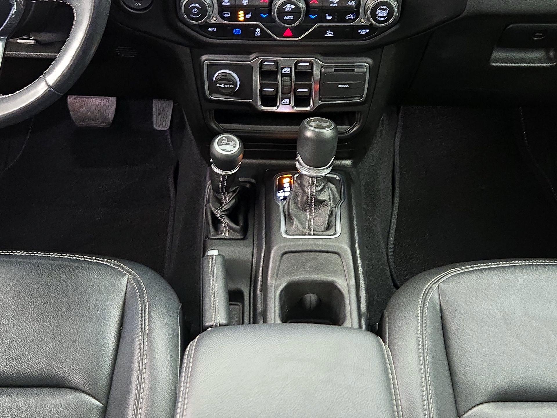 Thumbnail: 2021 Jeep Wrangler - 18